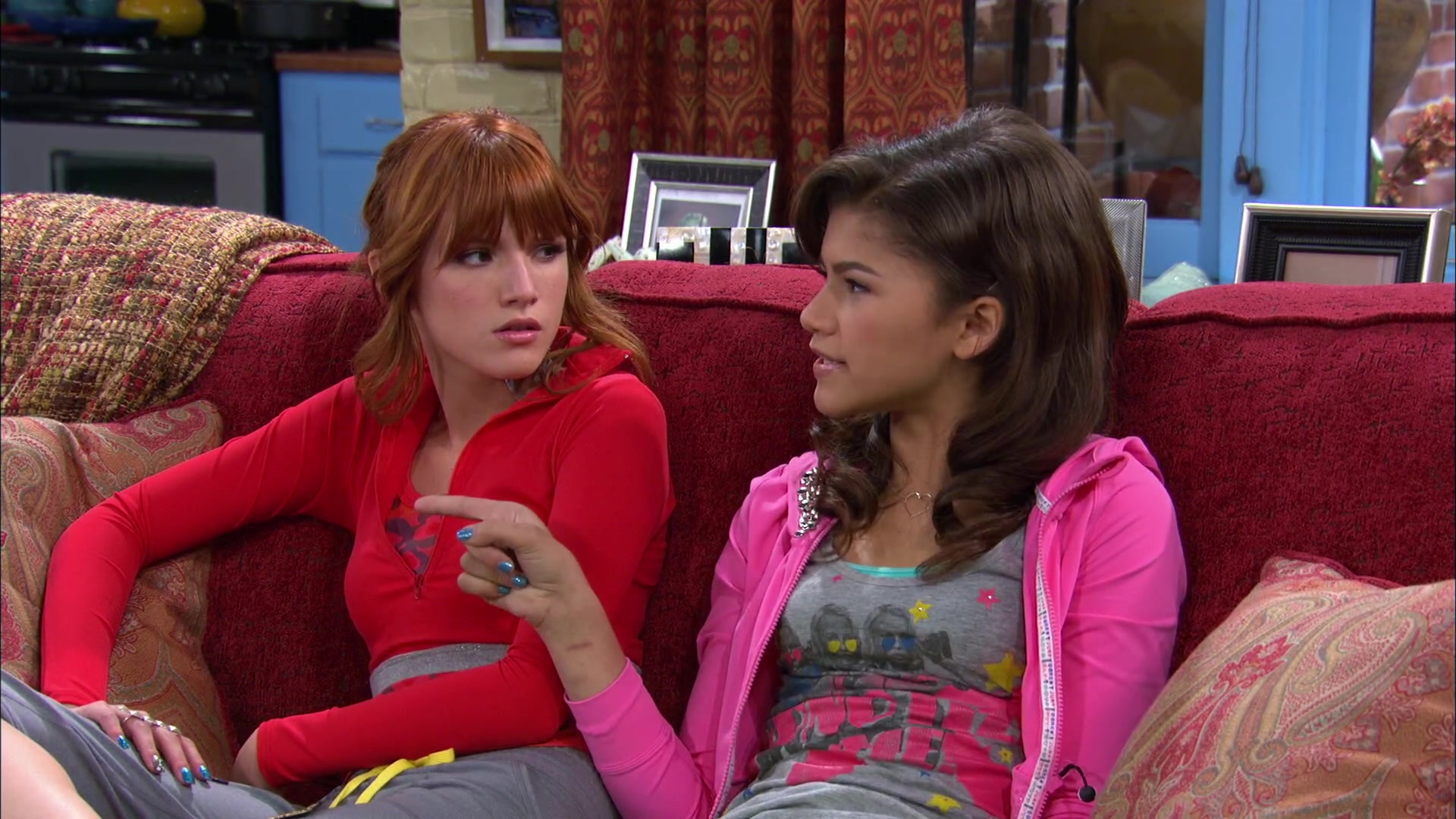 Shake_It_Up_S02E07_Double_Pegasus_It_Up_1080p_BTD_002059.jpg Shake_It_Up_S02E07_Double_Pegasus_It_Up_1080p_BTD_002059.jpg
