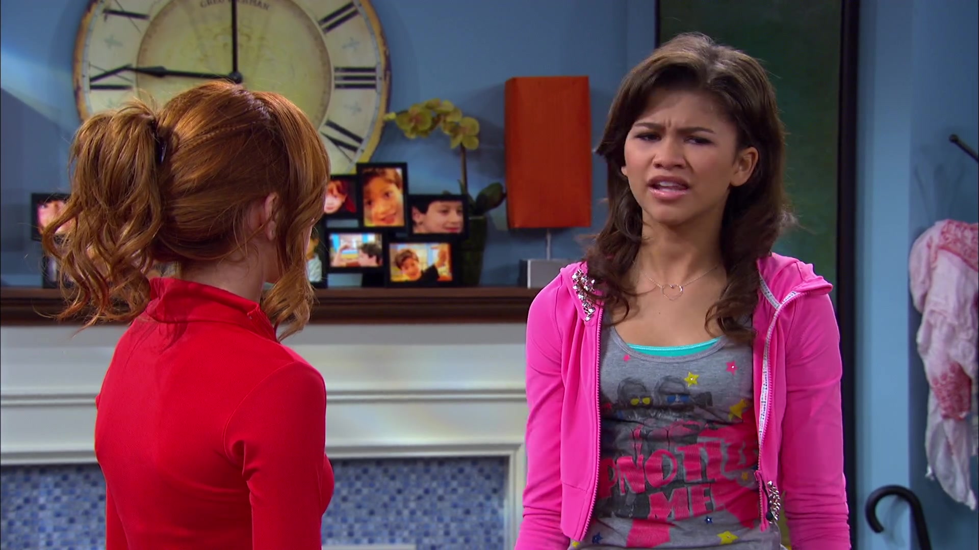 Shake_It_Up_S02E07_Double_Pegasus_It_Up_1080p_BTD_002130.jpg Shake_It_Up_S02E07_Double_Pegasus_It_Up_1080p_BTD_002130.jpg