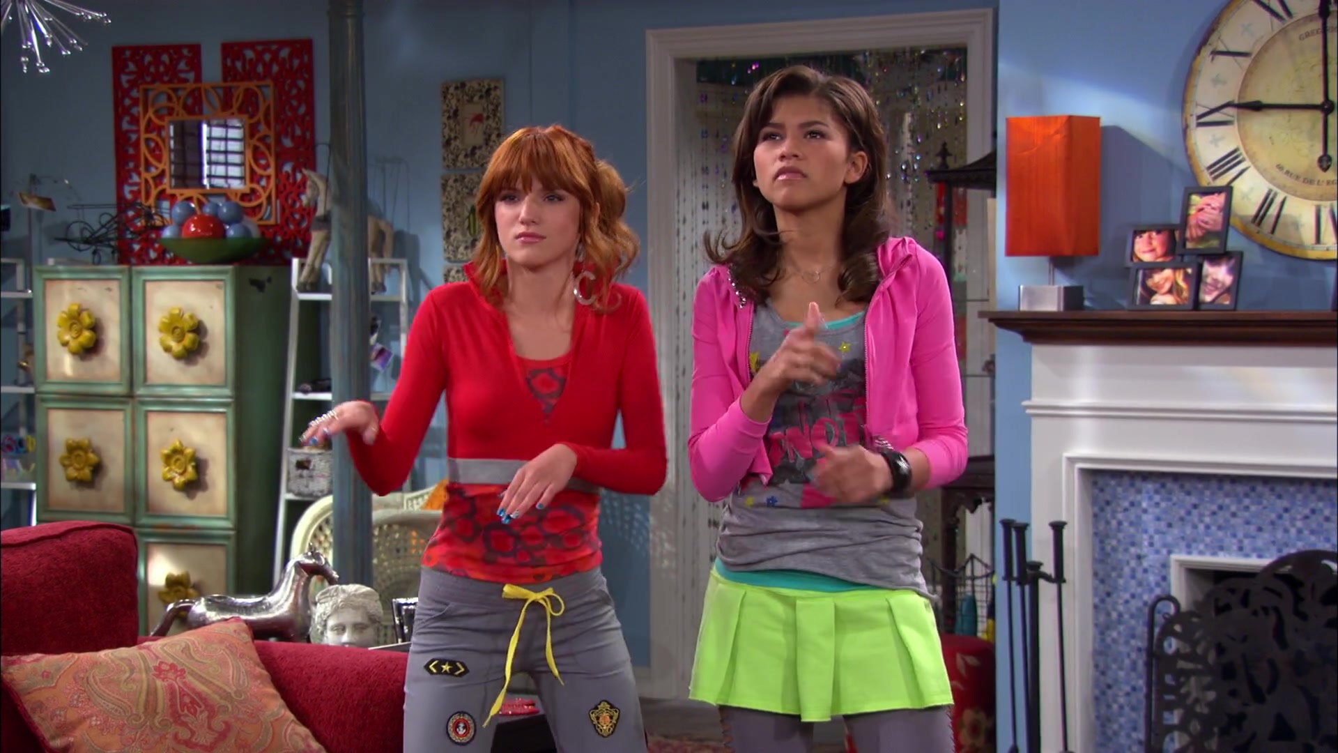 Shake_It_Up_S02E07_Double_Pegasus_It_Up_1080p_BTD_002176.jpg Shake_It_Up_S02E07_Double_Pegasus_It_Up_1080p_BTD_002176.jpg