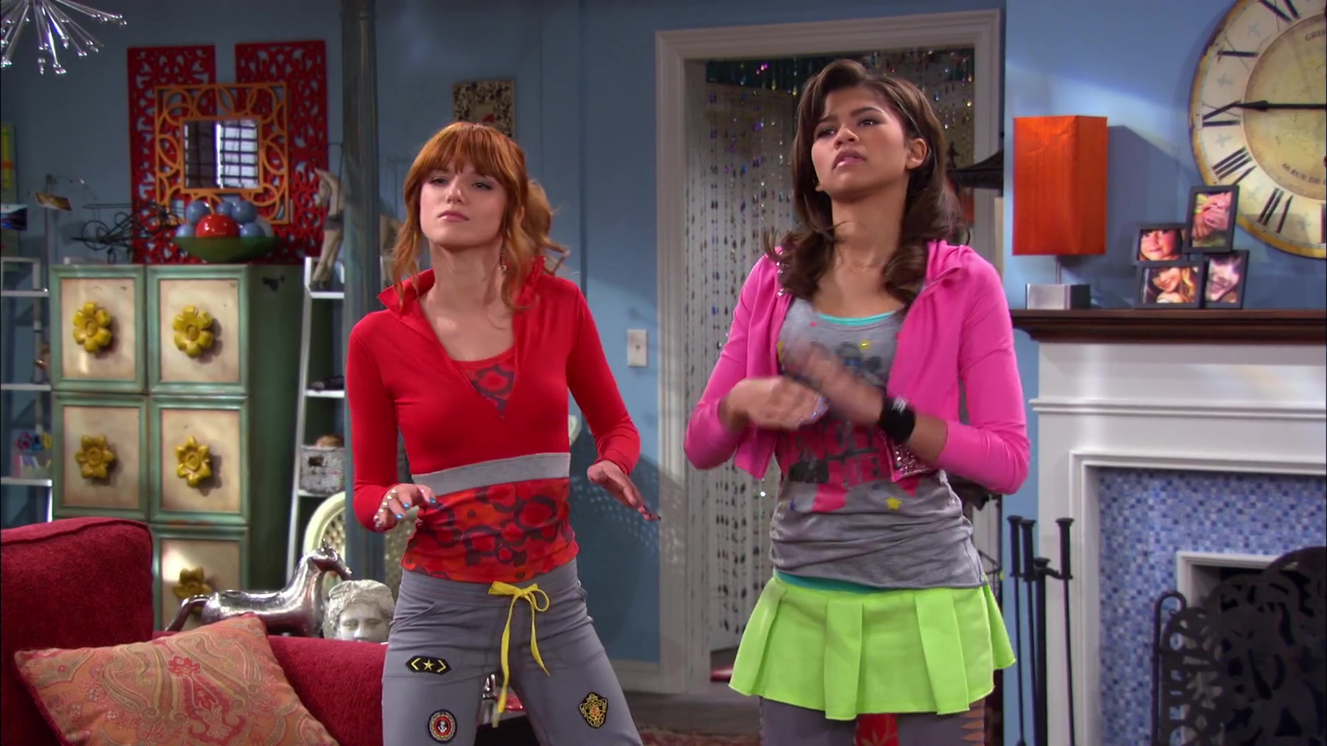 Shake_It_Up_S02E07_Double_Pegasus_It_Up_1080p_BTD_002181.jpg