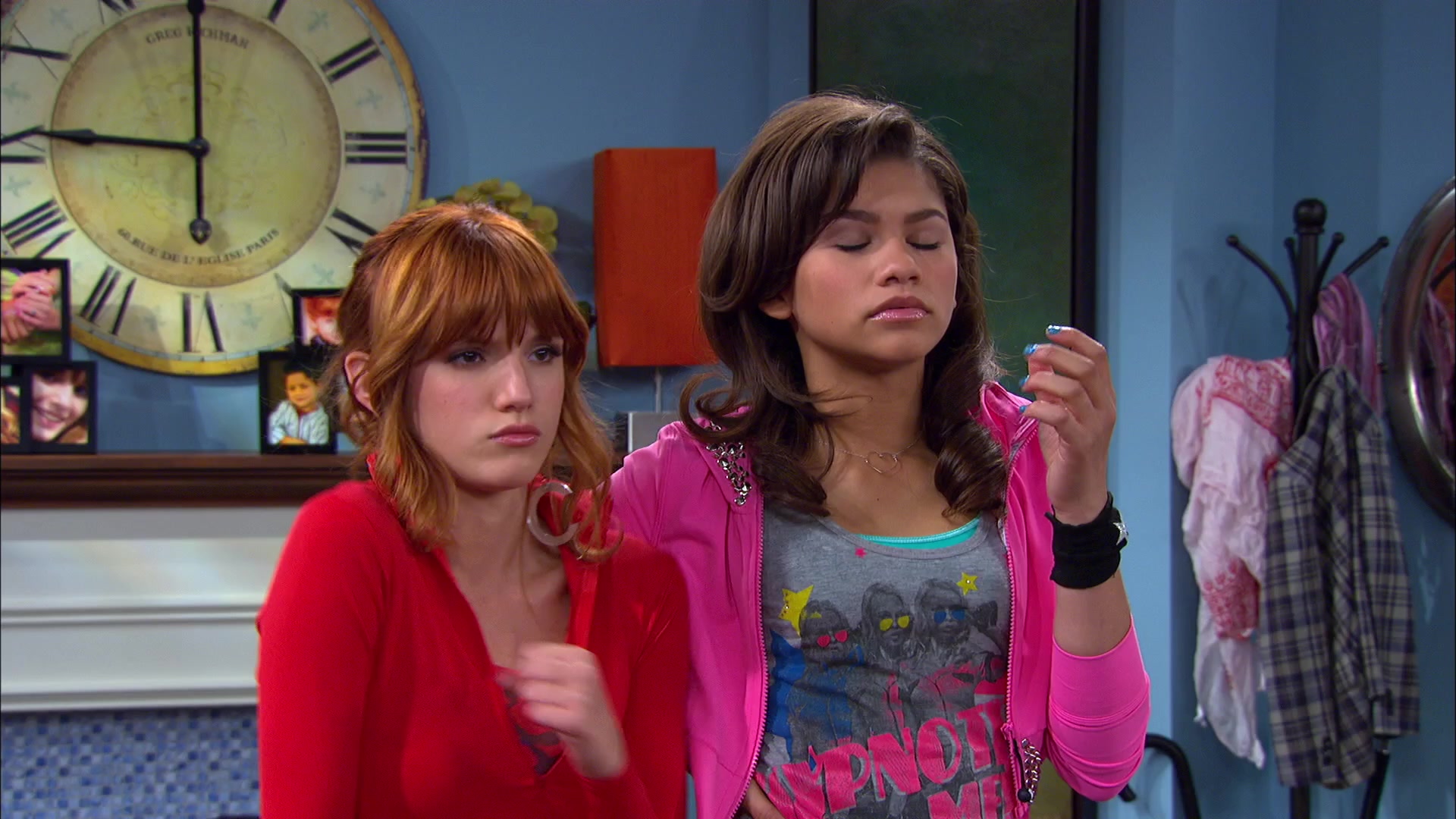 Shake_It_Up_S02E07_Double_Pegasus_It_Up_1080p_BTD_002193.jpg Shake_It_Up_S02E07_Double_Pegasus_It_Up_1080p_BTD_002193.jpg