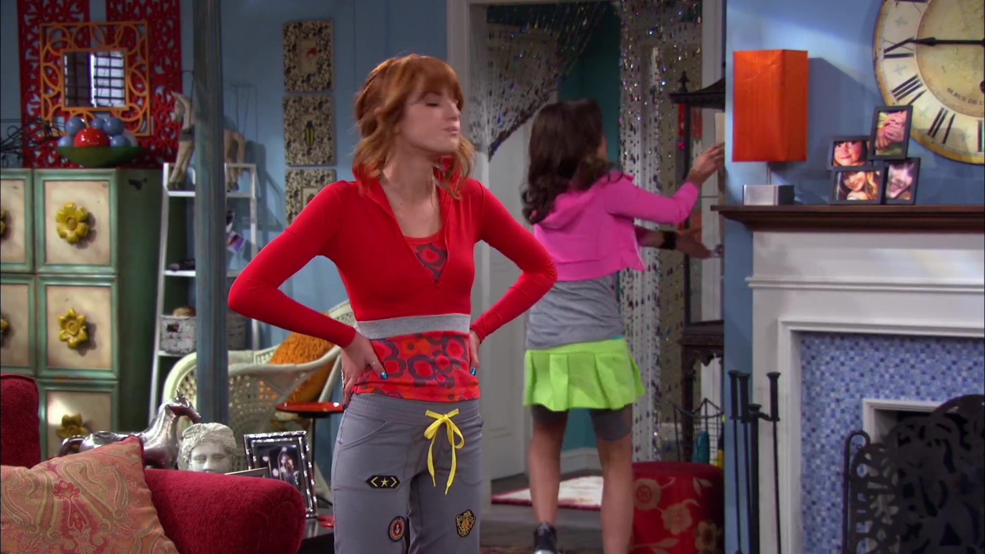 Shake_It_Up_S02E07_Double_Pegasus_It_Up_1080p_BTD_002259.jpg