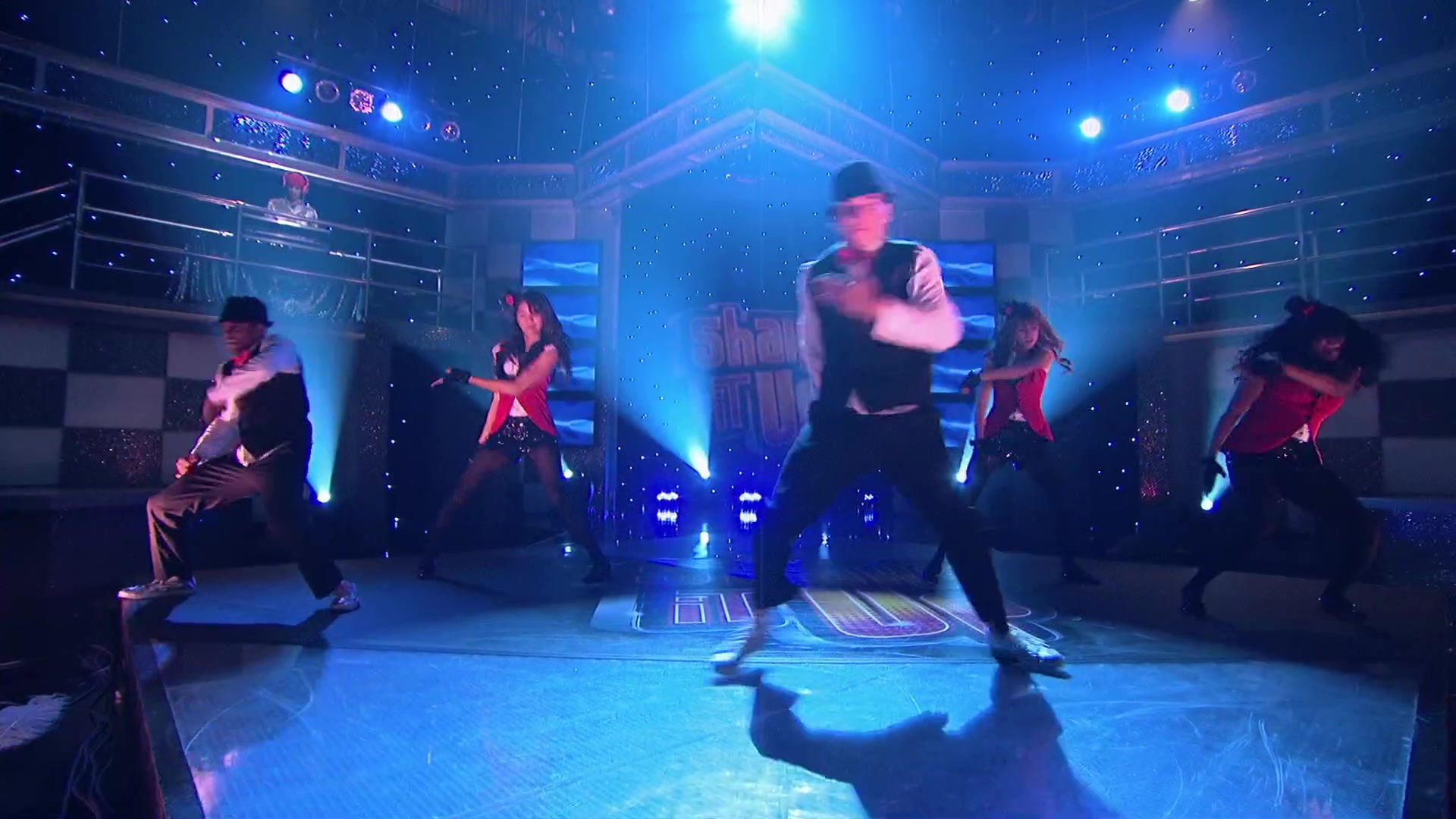 Shake_It_Up_S02E08_Auction_It_Up_1080p_BTD_000031.jpg