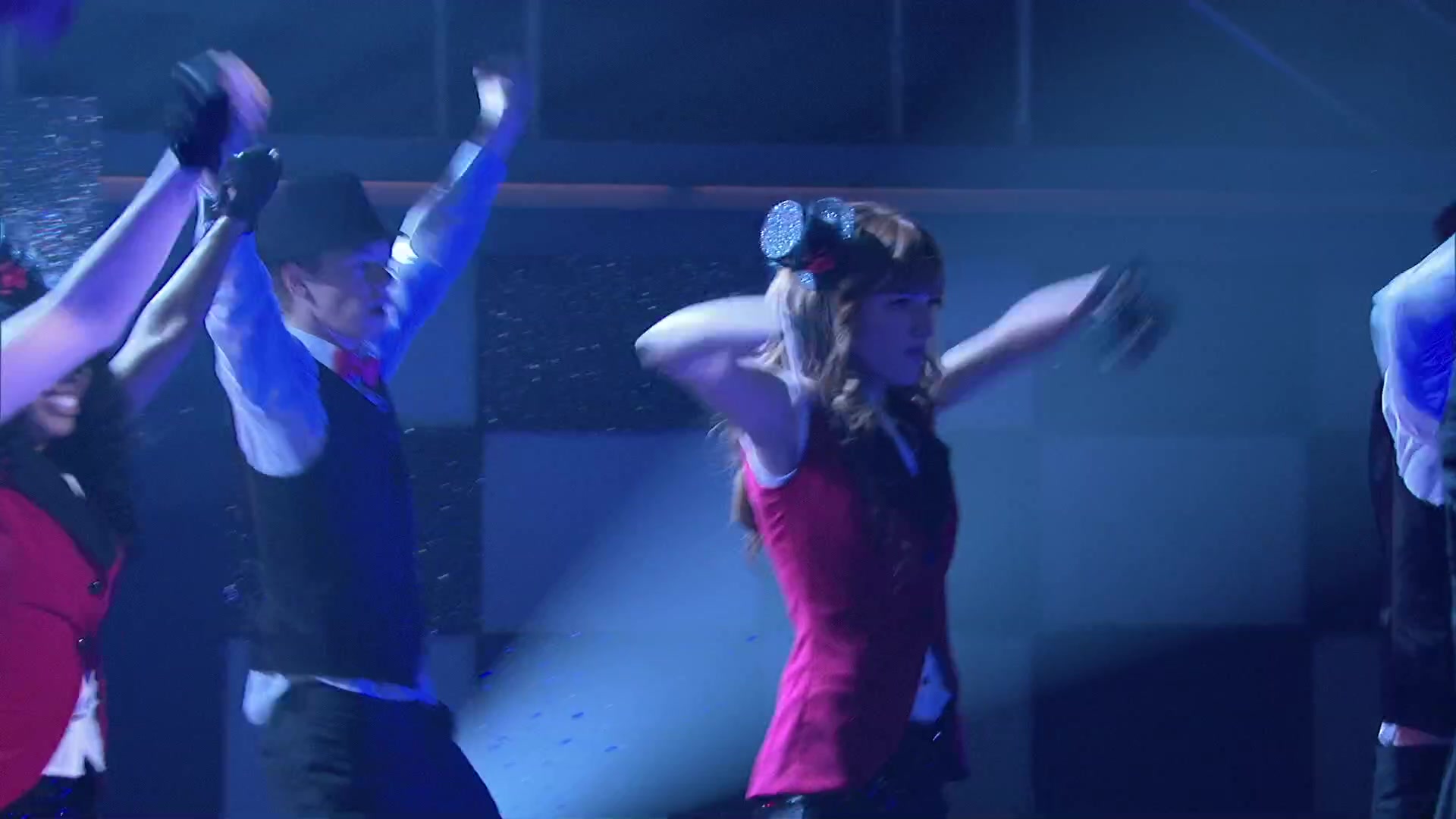 Shake_It_Up_S02E08_Auction_It_Up_1080p_BTD_000089.jpg