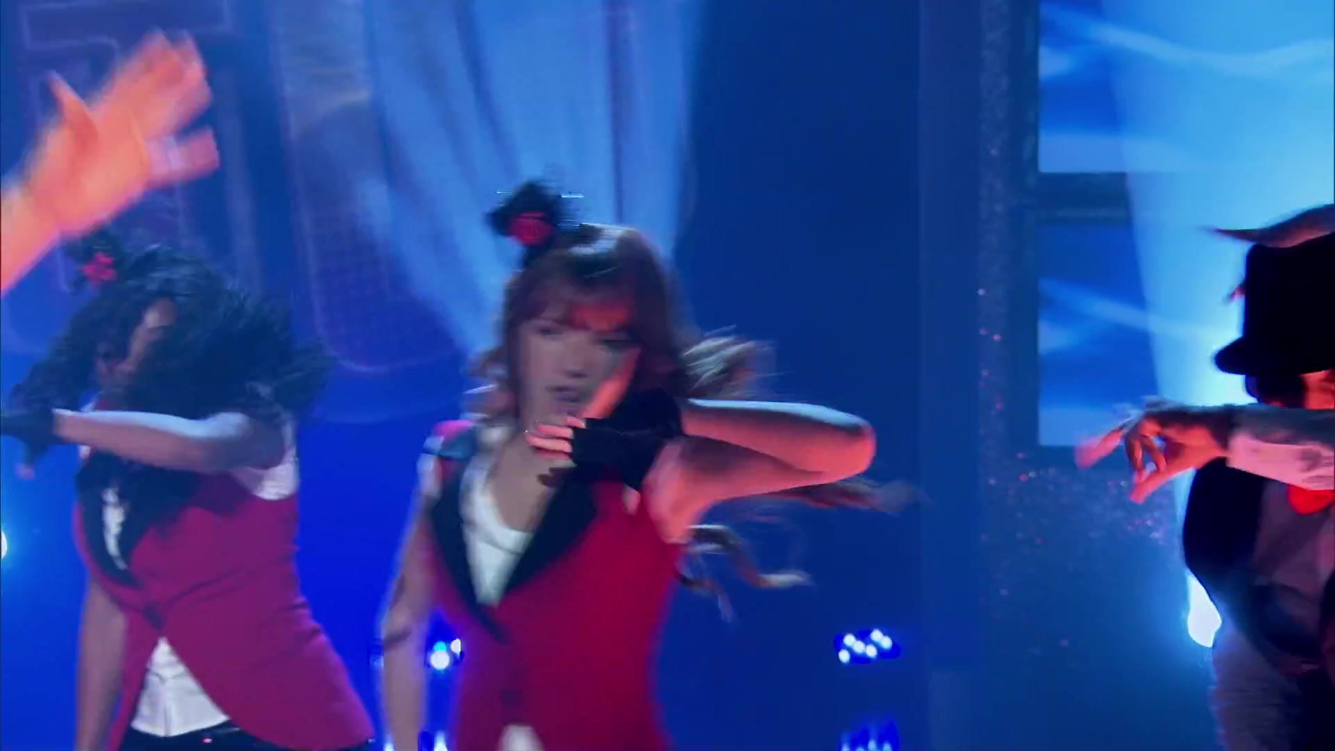 Shake_It_Up_S02E08_Auction_It_Up_1080p_BTD_000101.jpg