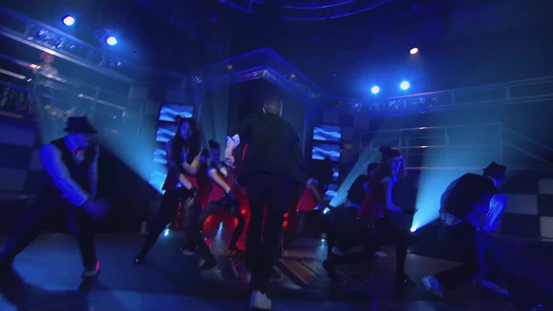 Shake_It_Up_S02E08_Auction_It_Up_1080p_BTD_000107.jpg