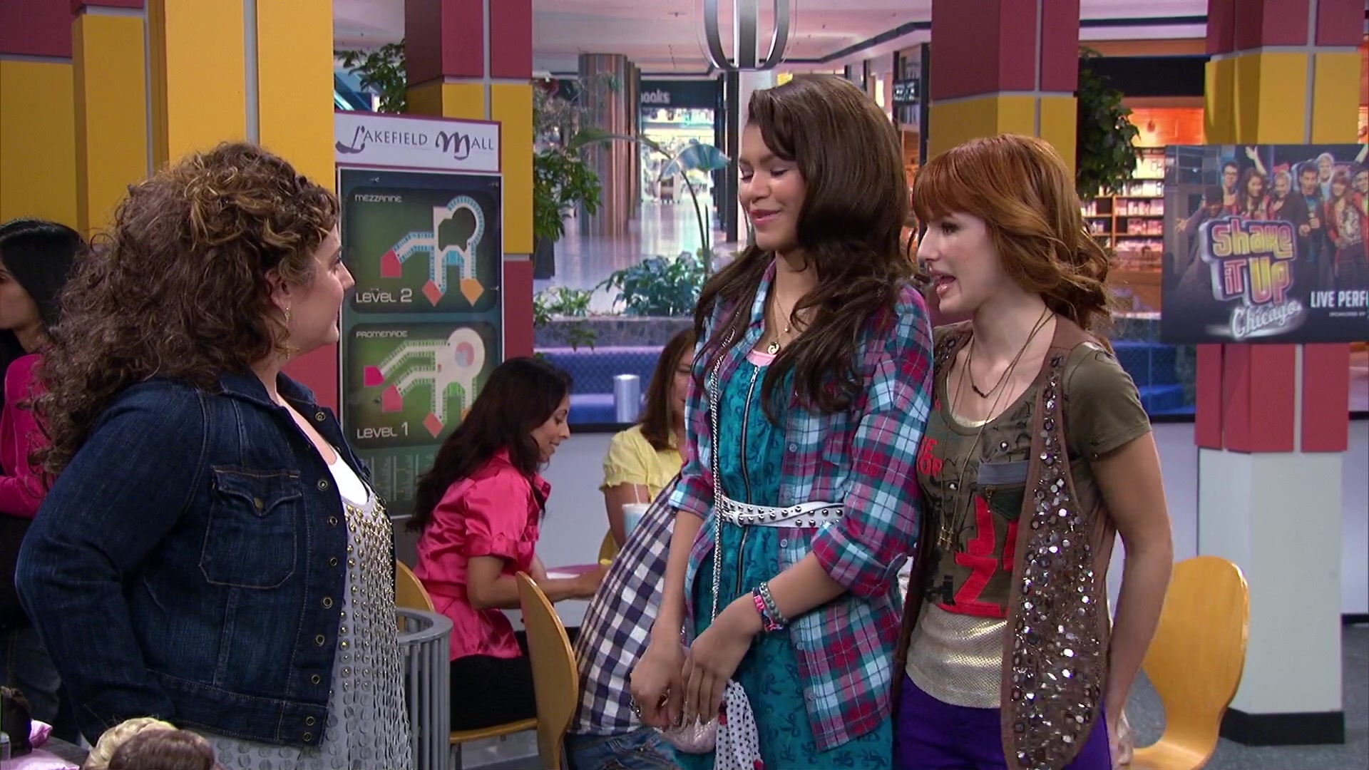 Shake_It_Up_S02E08_Auction_It_Up_1080p_BTD_000469.jpg Shake_It_Up_S02E08_Auction_It_Up_1080p_BTD_000469.jpg