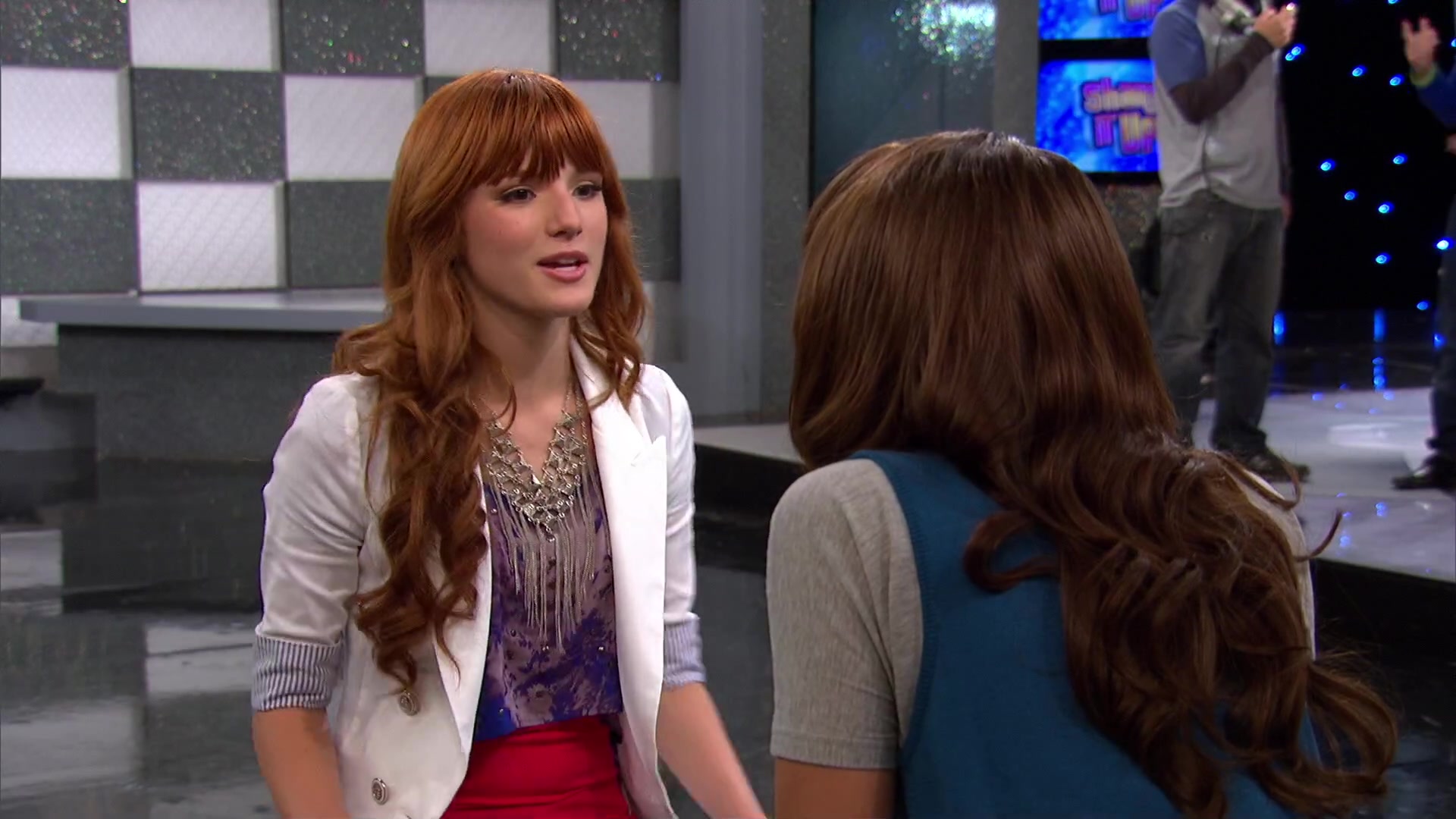 Shake_It_Up_S02E08_Auction_It_Up_1080p_BTD_001452.jpg