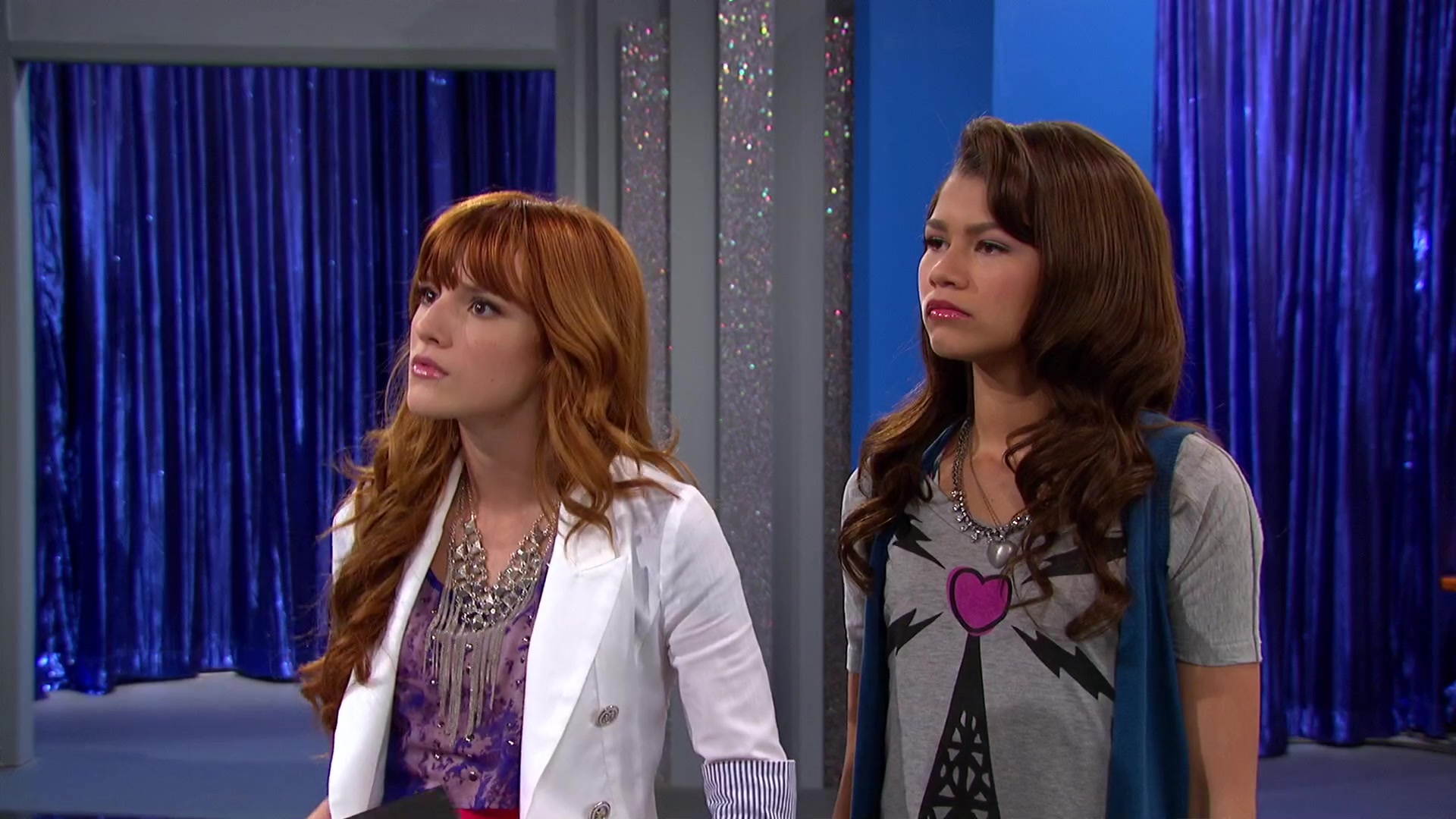 Shake_It_Up_S02E08_Auction_It_Up_1080p_BTD_001509.jpg