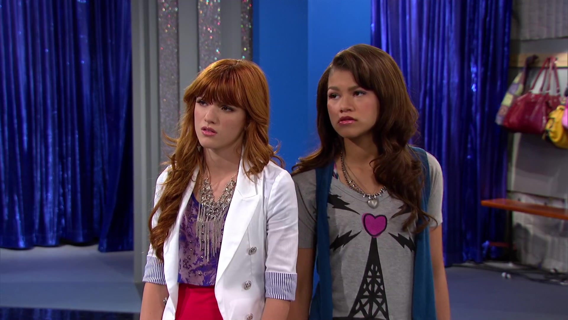 Shake_It_Up_S02E08_Auction_It_Up_1080p_BTD_001536.jpg Shake_It_Up_S02E08_Auction_It_Up_1080p_BTD_001536.jpg