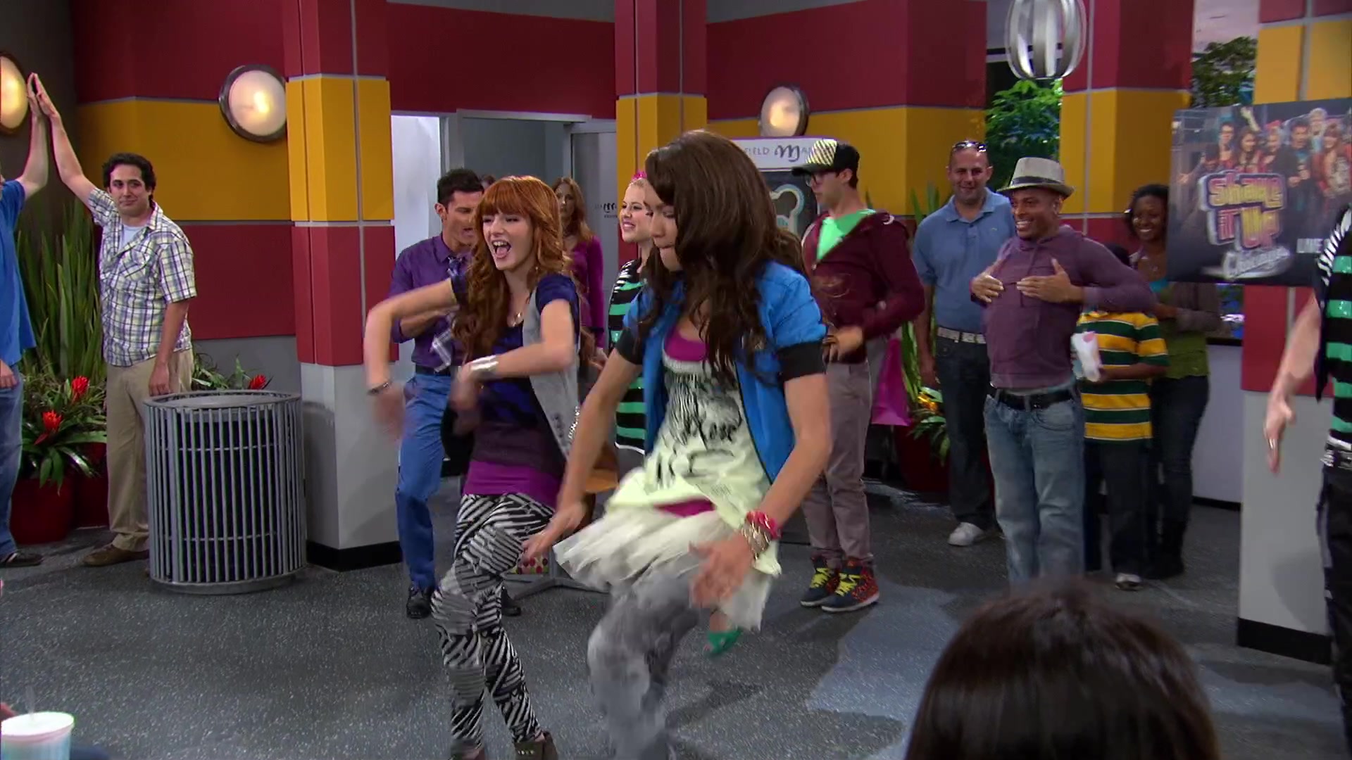 Shake_It_Up_S02E08_Auction_It_Up_1080p_BTD_001604.jpg Shake_It_Up_S02E08_Auction_It_Up_1080p_BTD_001604.jpg