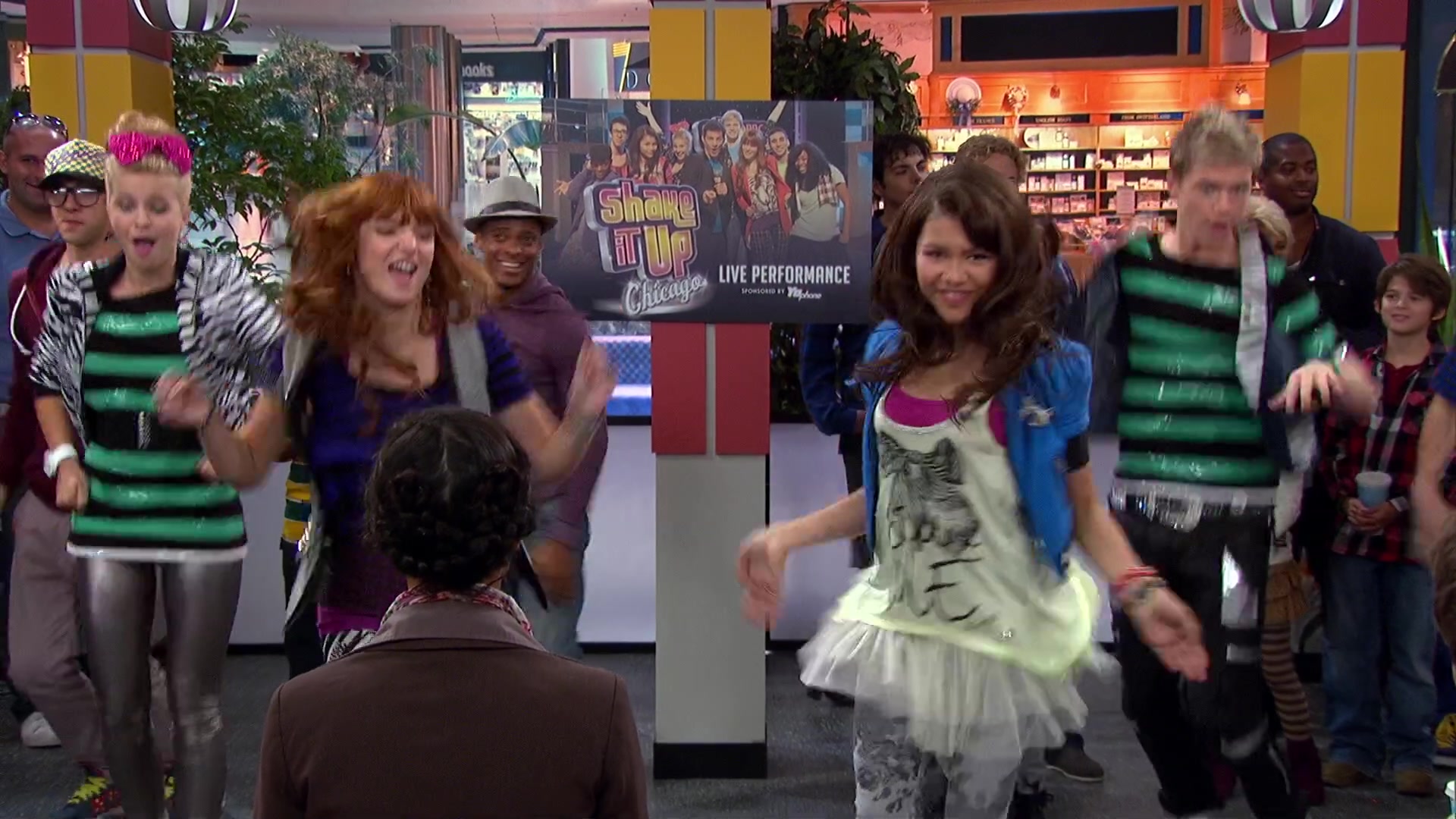 Shake_It_Up_S02E08_Auction_It_Up_1080p_BTD_001622.jpg Shake_It_Up_S02E08_Auction_It_Up_1080p_BTD_001622.jpg