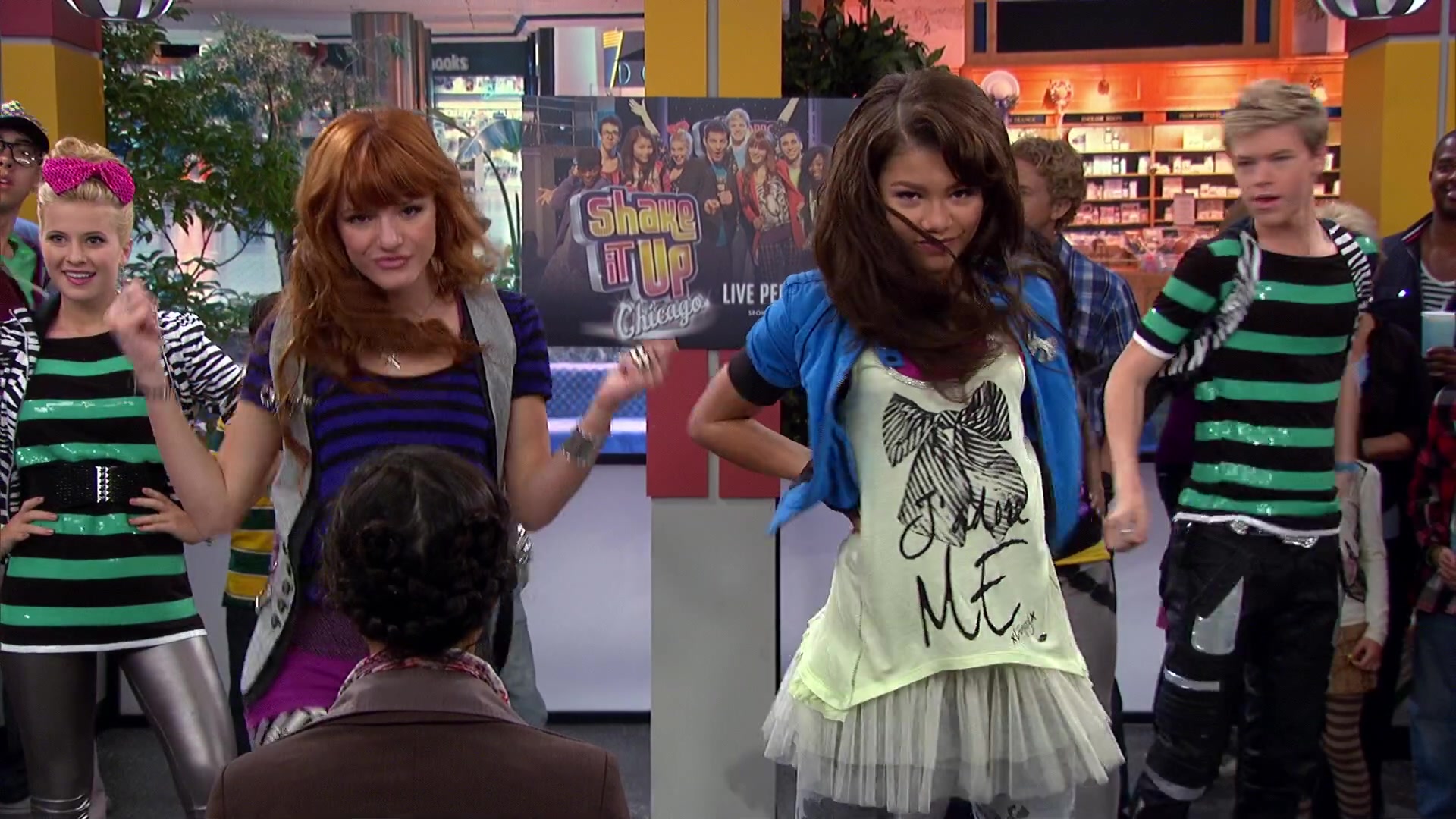 Shake_It_Up_S02E08_Auction_It_Up_1080p_BTD_001626.jpg Shake_It_Up_S02E08_Auction_It_Up_1080p_BTD_001626.jpg