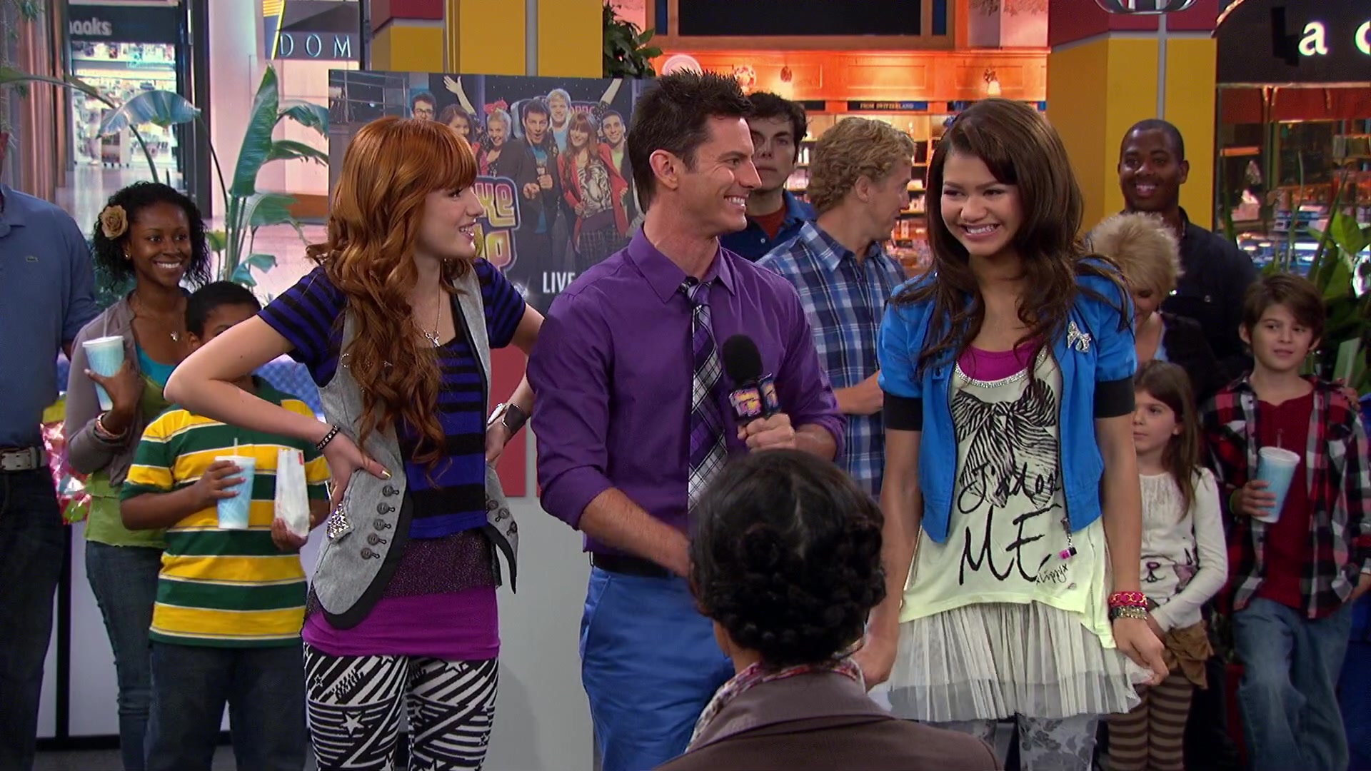 Shake_It_Up_S02E08_Auction_It_Up_1080p_BTD_001688.jpg Shake_It_Up_S02E08_Auction_It_Up_1080p_BTD_001688.jpg