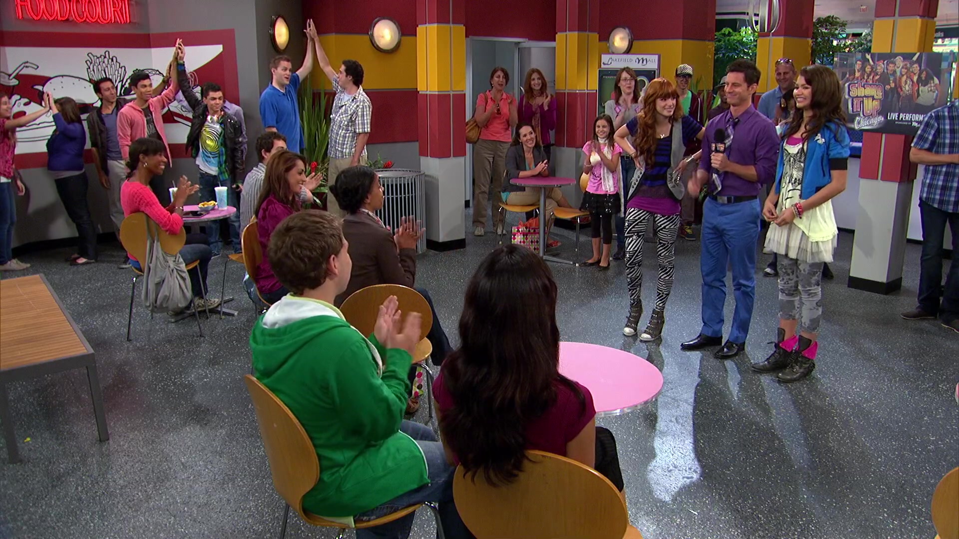 Shake_It_Up_S02E08_Auction_It_Up_1080p_BTD_001690.jpg Shake_It_Up_S02E08_Auction_It_Up_1080p_BTD_001690.jpg