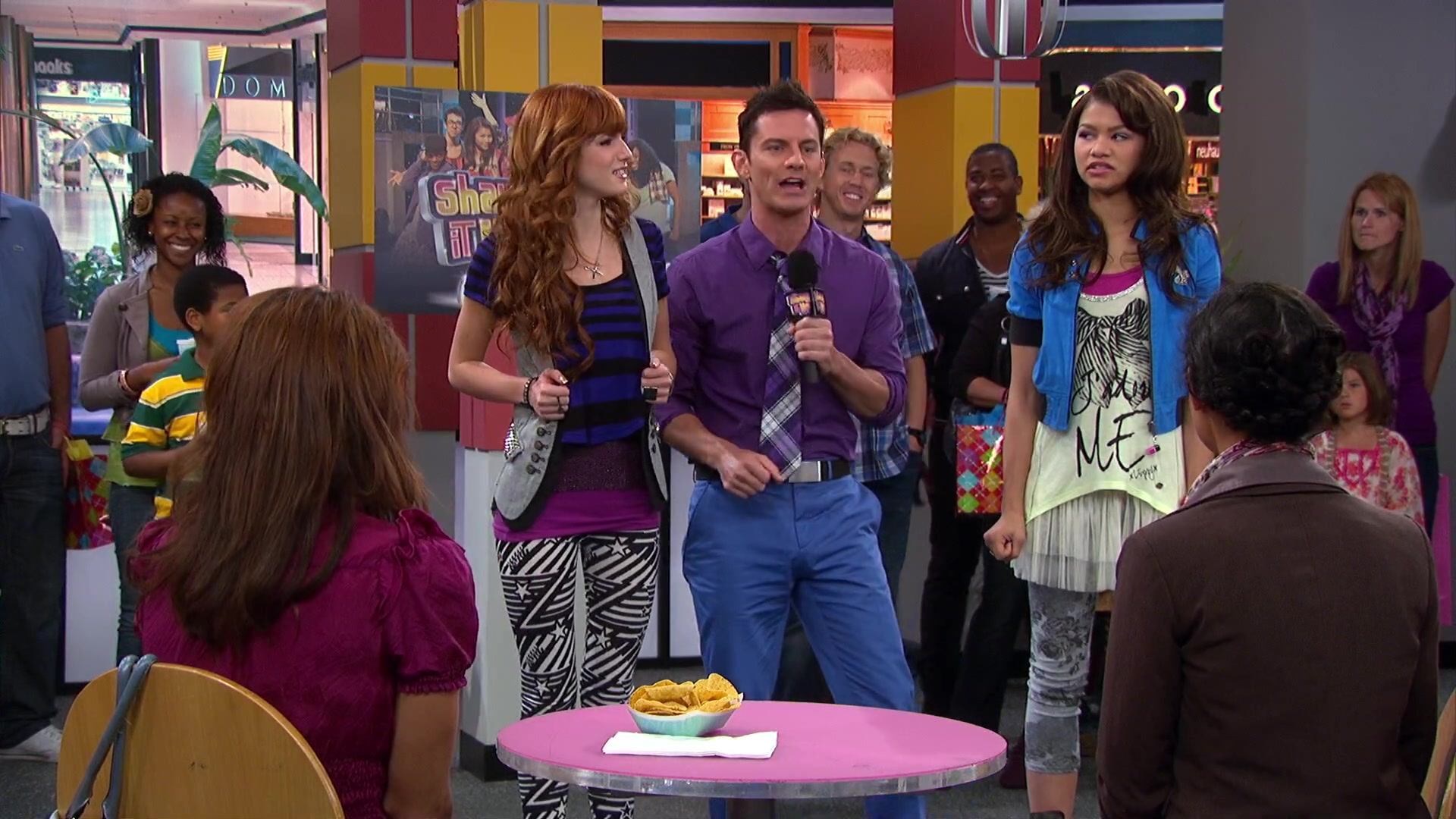 Shake_It_Up_S02E08_Auction_It_Up_1080p_BTD_001767.jpg Shake_It_Up_S02E08_Auction_It_Up_1080p_BTD_001767.jpg