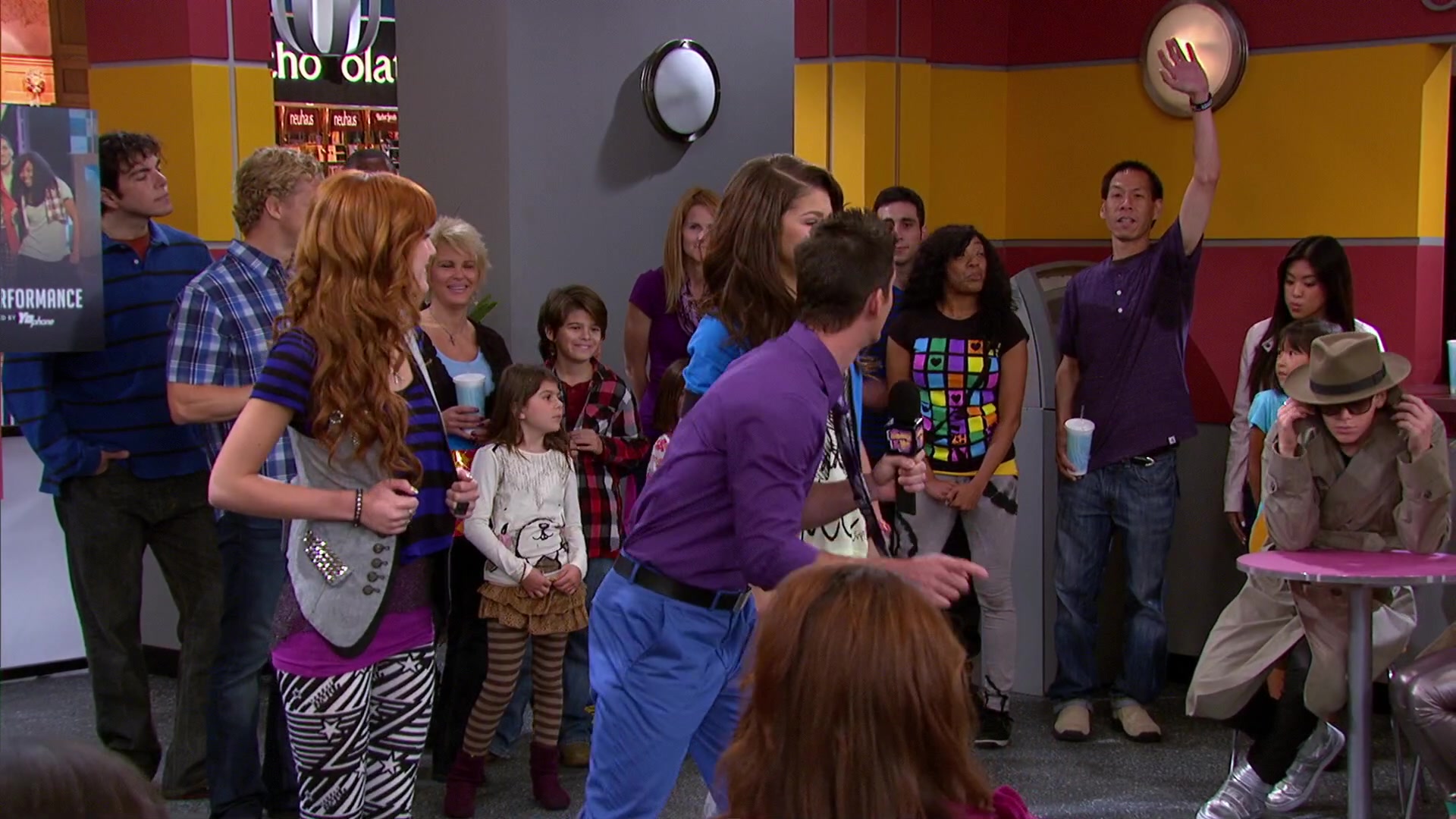 Shake_It_Up_S02E08_Auction_It_Up_1080p_BTD_001770.jpg