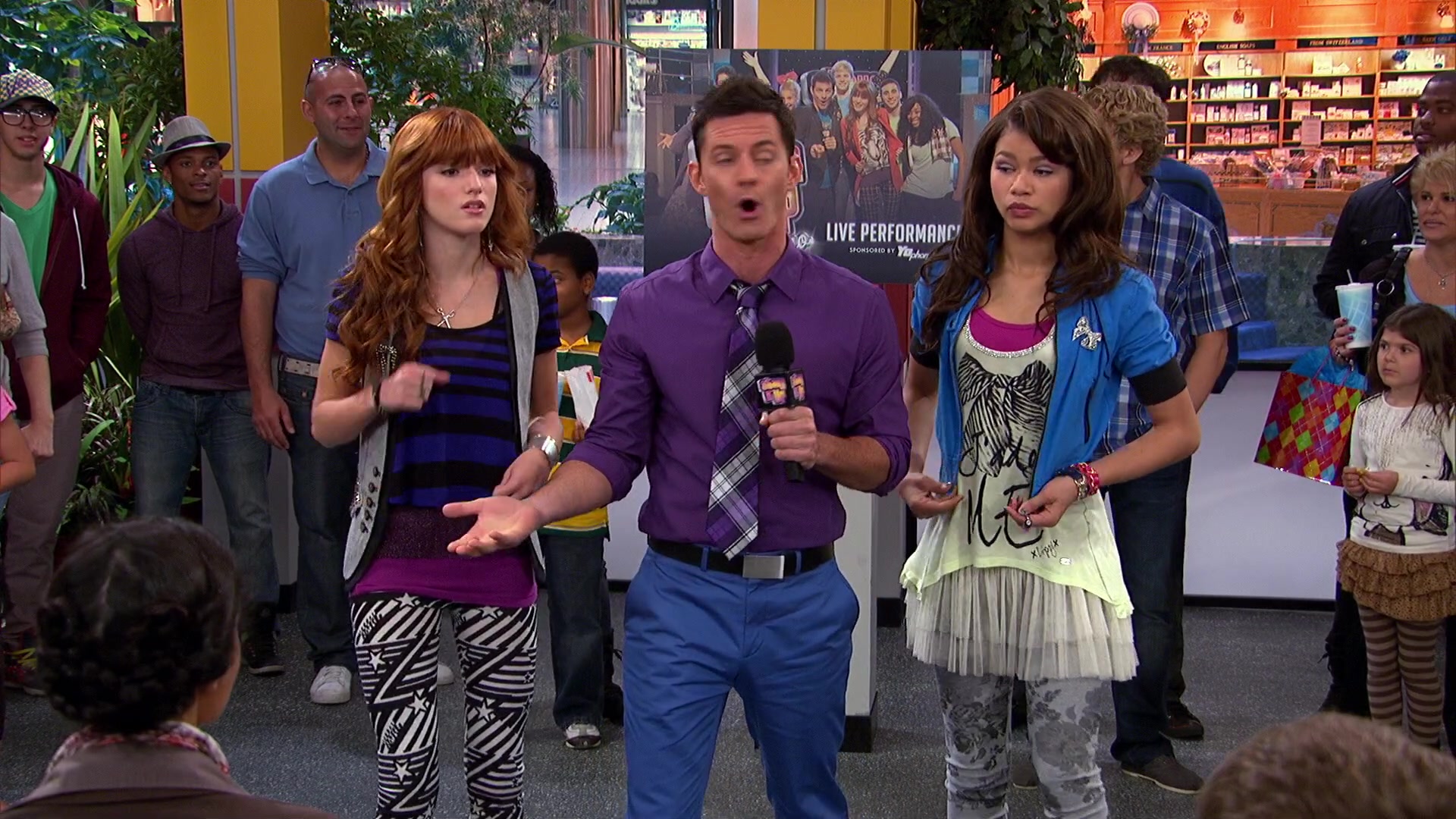 Shake_It_Up_S02E08_Auction_It_Up_1080p_BTD_001793.jpg Shake_It_Up_S02E08_Auction_It_Up_1080p_BTD_001793.jpg