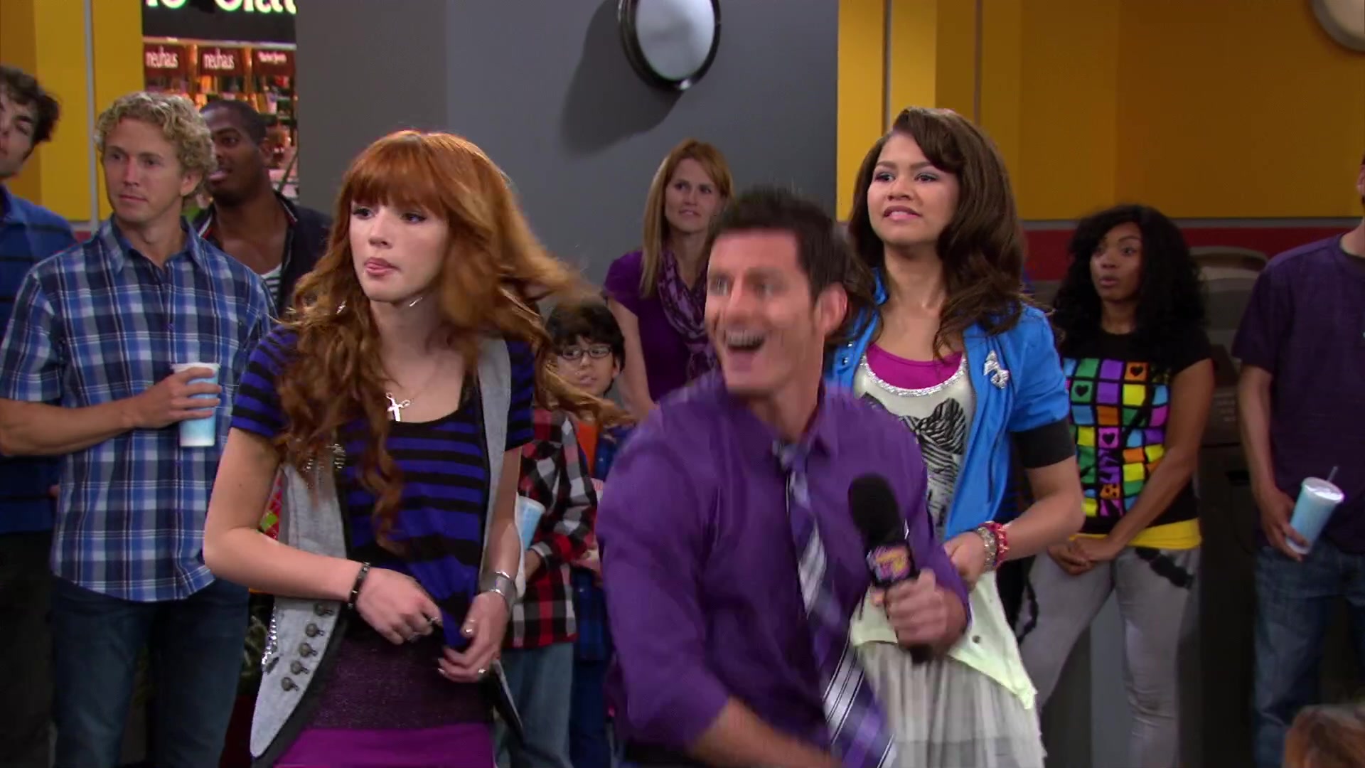 Shake_It_Up_S02E08_Auction_It_Up_1080p_BTD_001798.jpg Shake_It_Up_S02E08_Auction_It_Up_1080p_BTD_001798.jpg