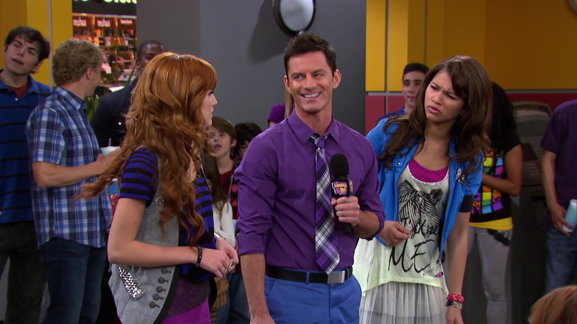 Shake_It_Up_S02E08_Auction_It_Up_1080p_BTD_001814.jpg