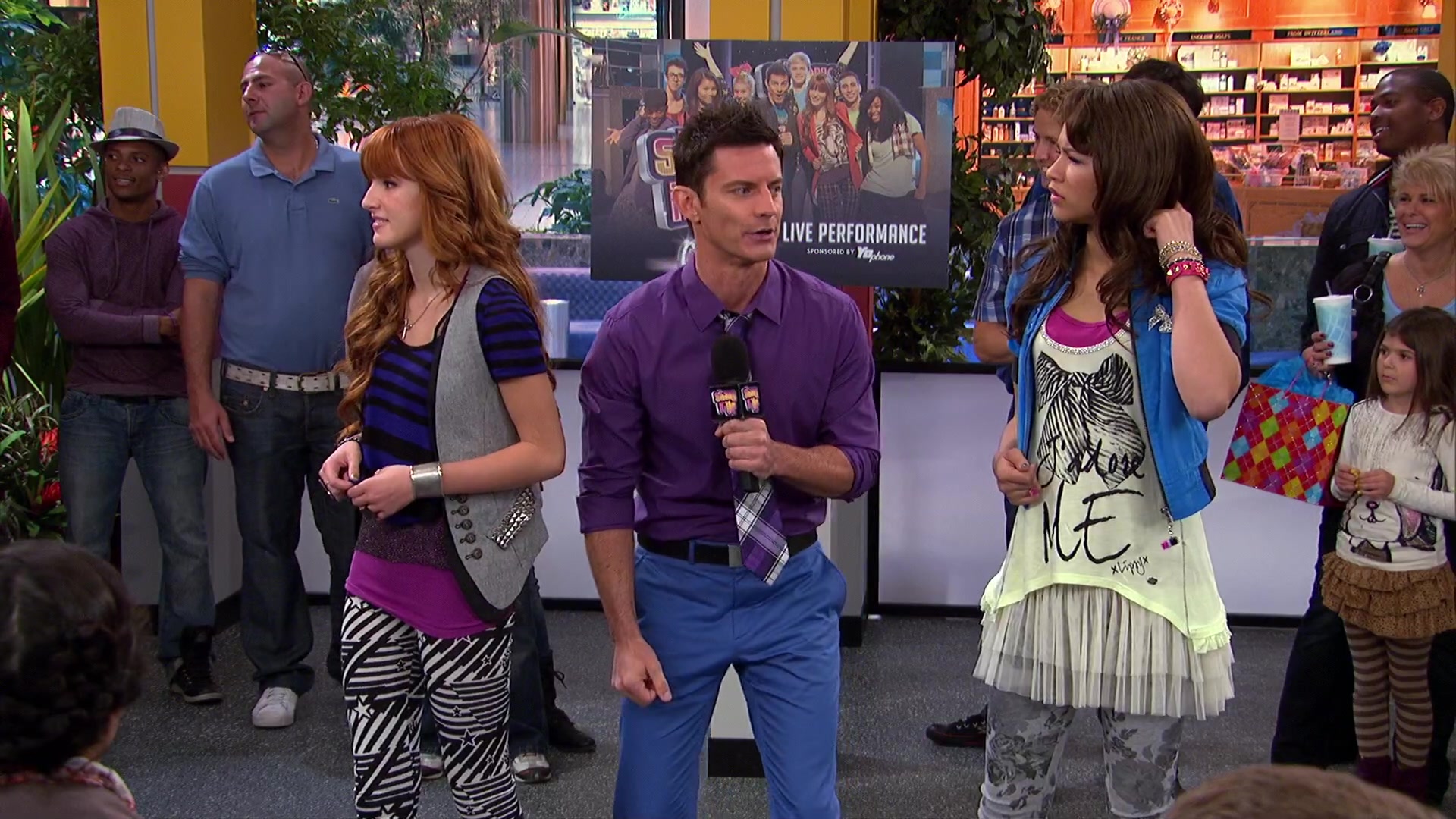 Shake_It_Up_S02E08_Auction_It_Up_1080p_BTD_001821.jpg