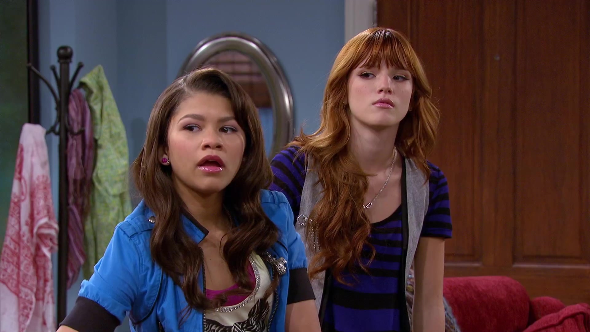 Shake_It_Up_S02E08_Auction_It_Up_1080p_BTD_002689.jpg Shake_It_Up_S02E08_Auction_It_Up_1080p_BTD_002689.jpg