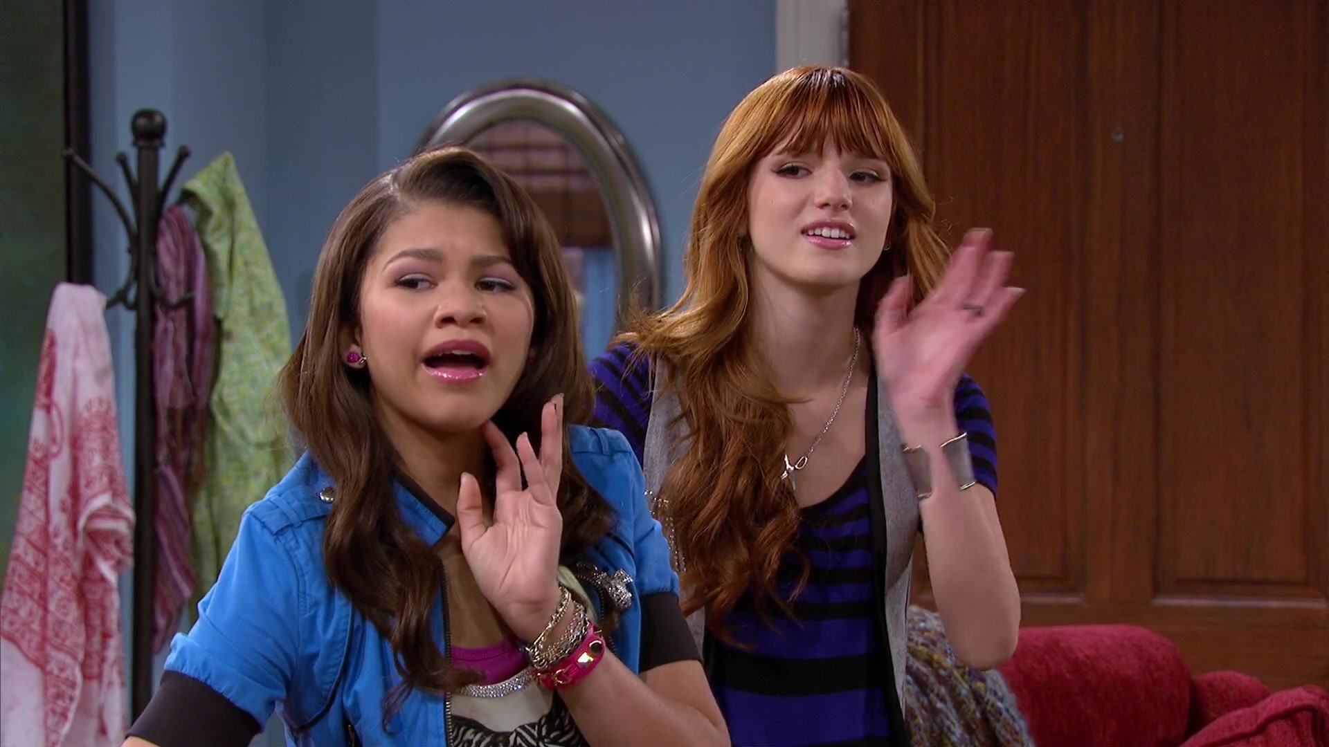 Shake_It_Up_S02E08_Auction_It_Up_1080p_BTD_002692.jpg Shake_It_Up_S02E08_Auction_It_Up_1080p_BTD_002692.jpg