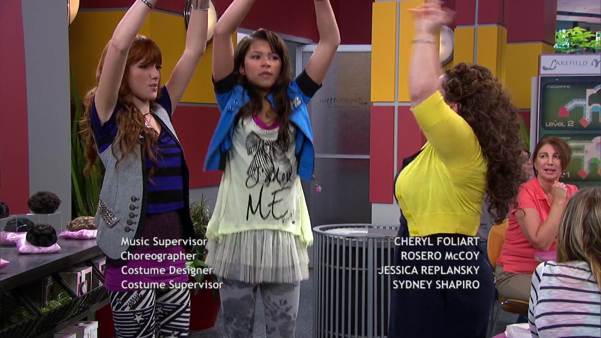 Shake_It_Up_S02E08_Auction_It_Up_1080p_BTD_003069.jpg Shake_It_Up_S02E08_Auction_It_Up_1080p_BTD_003069.jpg