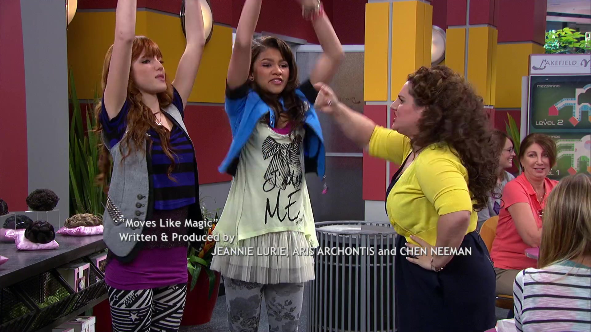 Shake_It_Up_S02E08_Auction_It_Up_1080p_BTD_003082.jpg