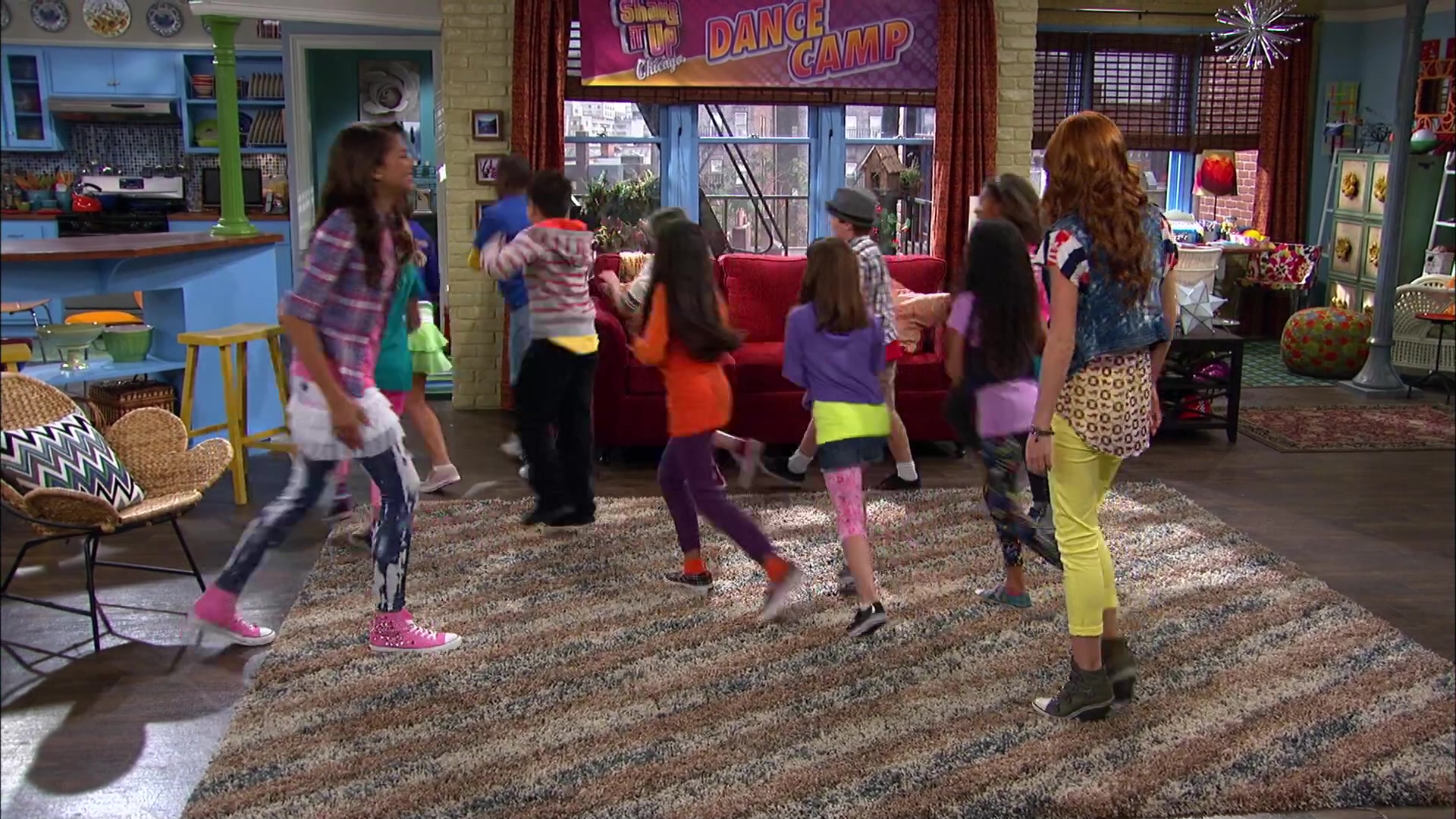 Shake_It_Up_S02E09_Camp_It_Up_1080p_BTD_001268.jpg Shake_It_Up_S02E09_Camp_It_Up_1080p_BTD_001268.jpg