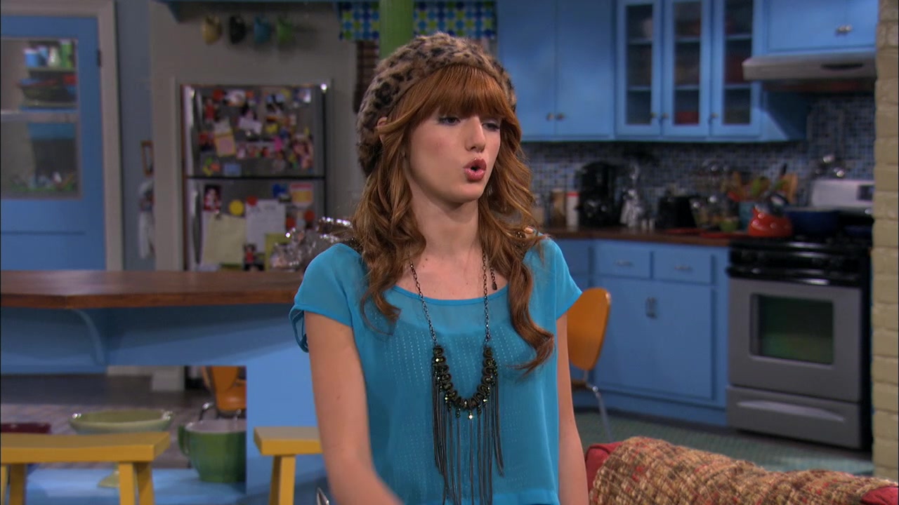 Shake_It_Up_S02E11_Apply_It_Up_720p_BTD_001935.jpg