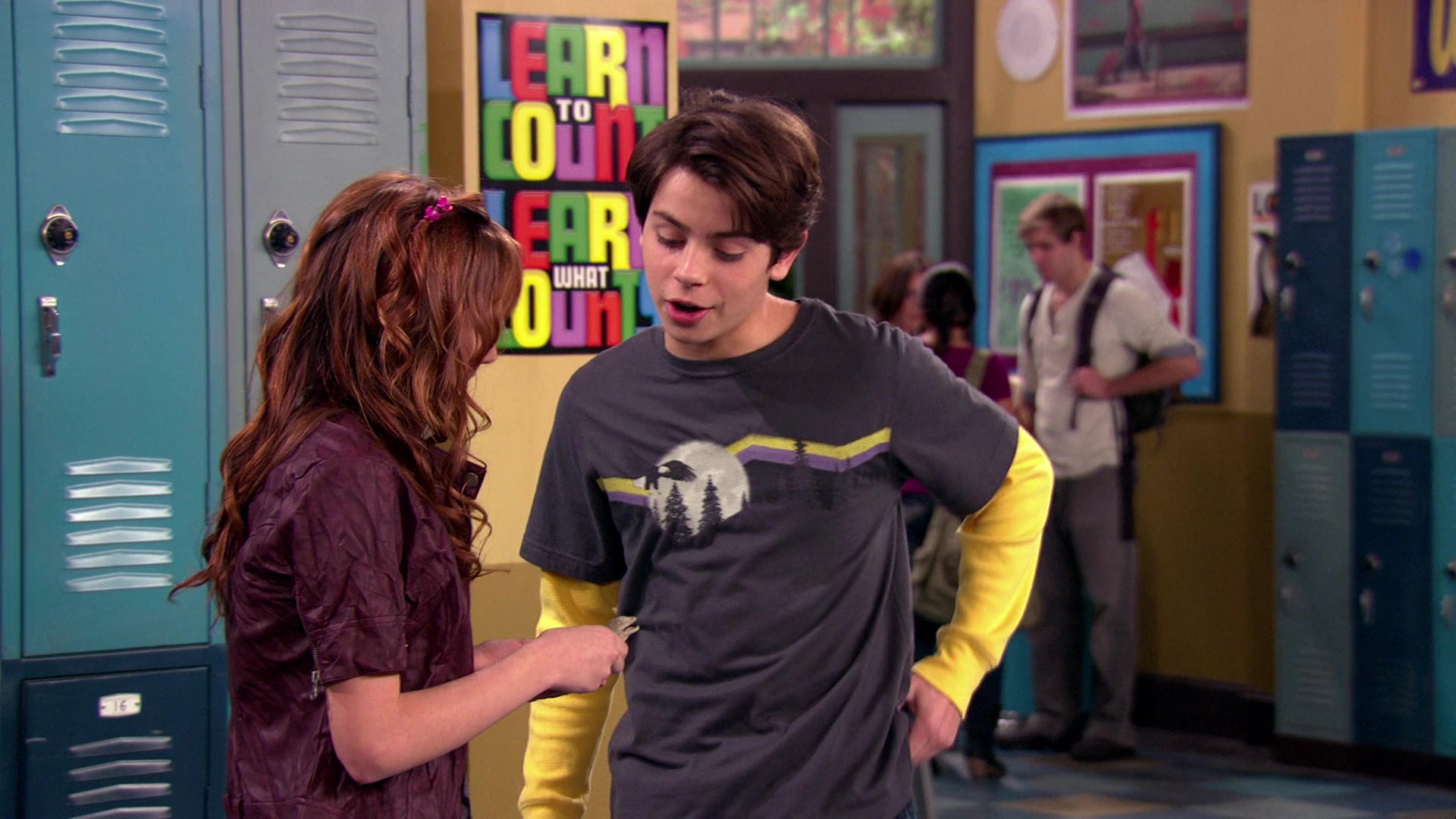 Wizards_of_Waverly_Place_S03E20_Maxs_Secret_Girlfriend_1080p_BTD_000169.jpg