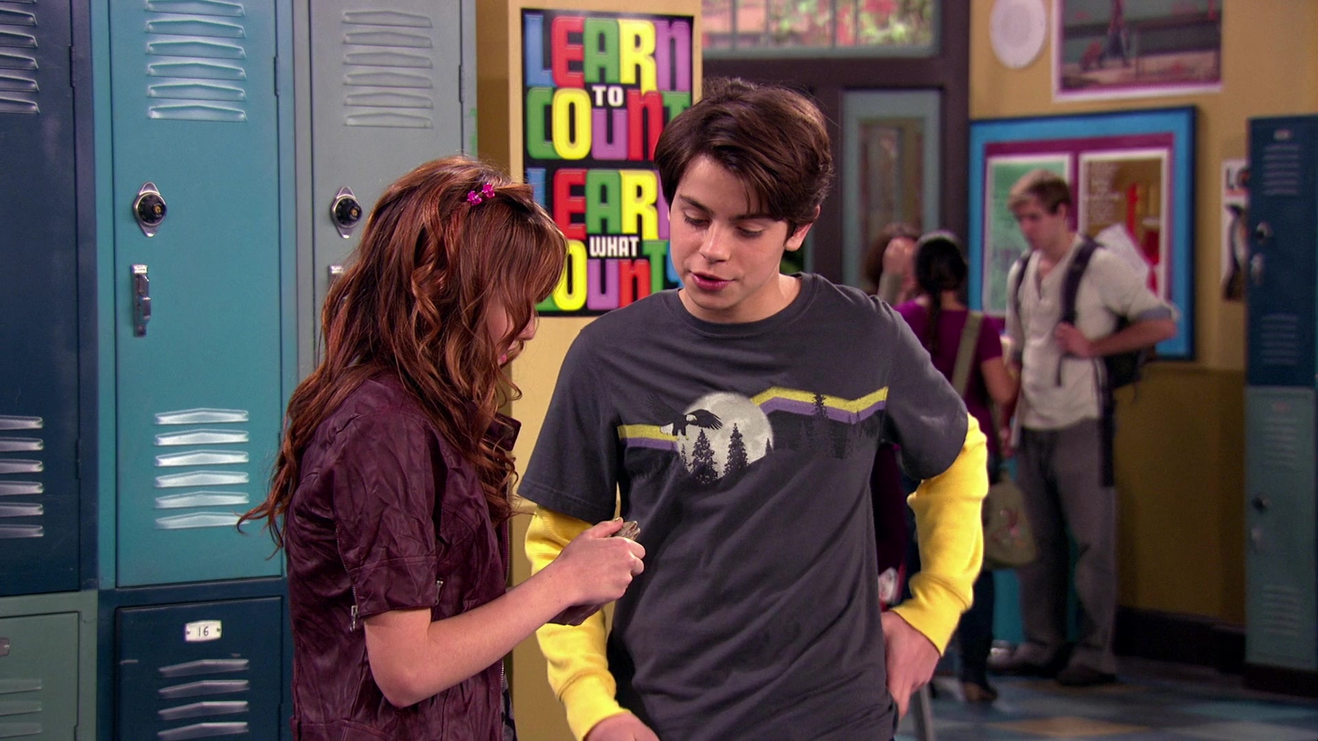 Wizards_of_Waverly_Place_S03E20_Maxs_Secret_Girlfriend_1080p_BTD_000173.jpg