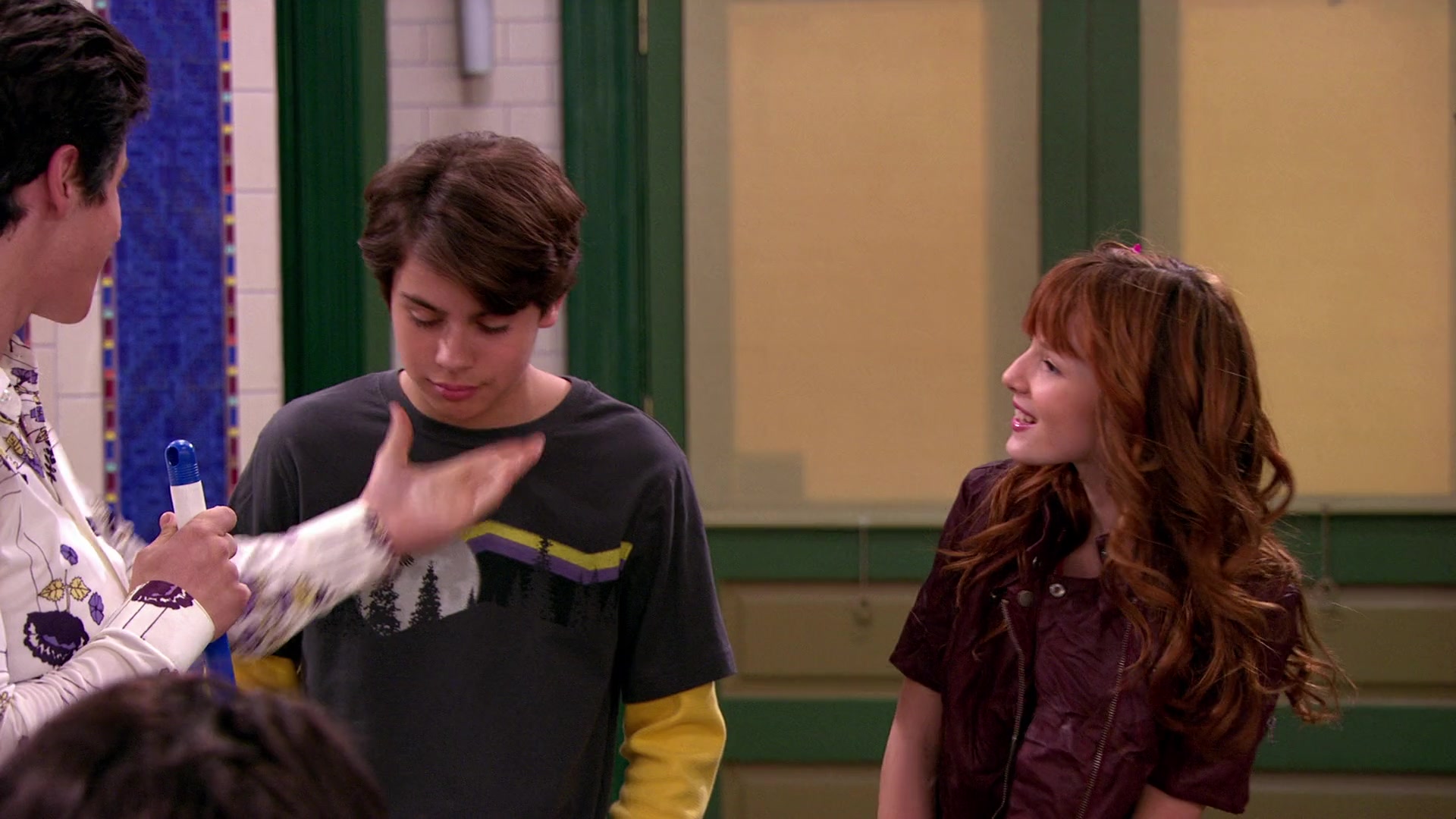 Wizards_of_Waverly_Place_S03E20_Maxs_Secret_Girlfriend_1080p_BTD_001096.jpg Wizards_of_Waverly_Place_S03E20_Maxs_Secret_Girlfriend_1080p_BTD_001096.jpg
