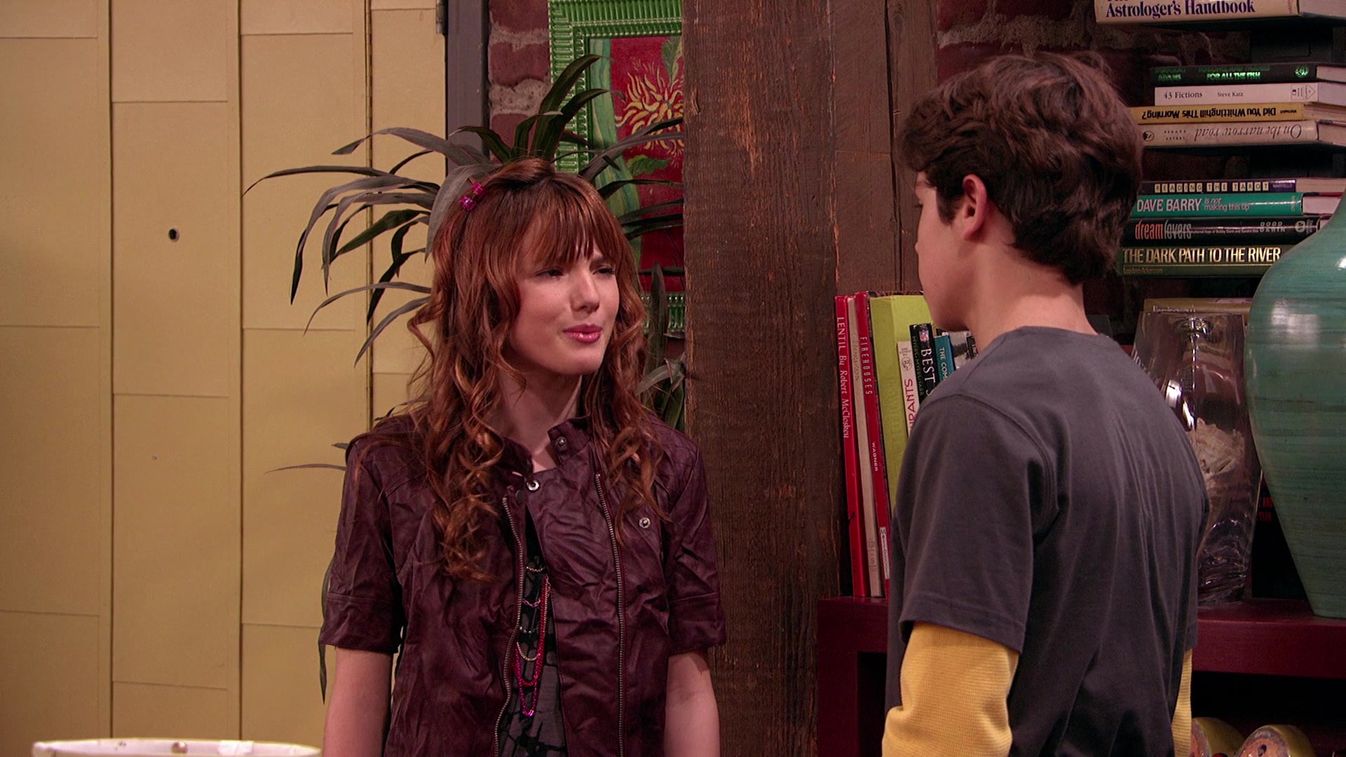 Wizards_of_Waverly_Place_S03E20_Maxs_Secret_Girlfriend_1080p_BTD_002391.jpg