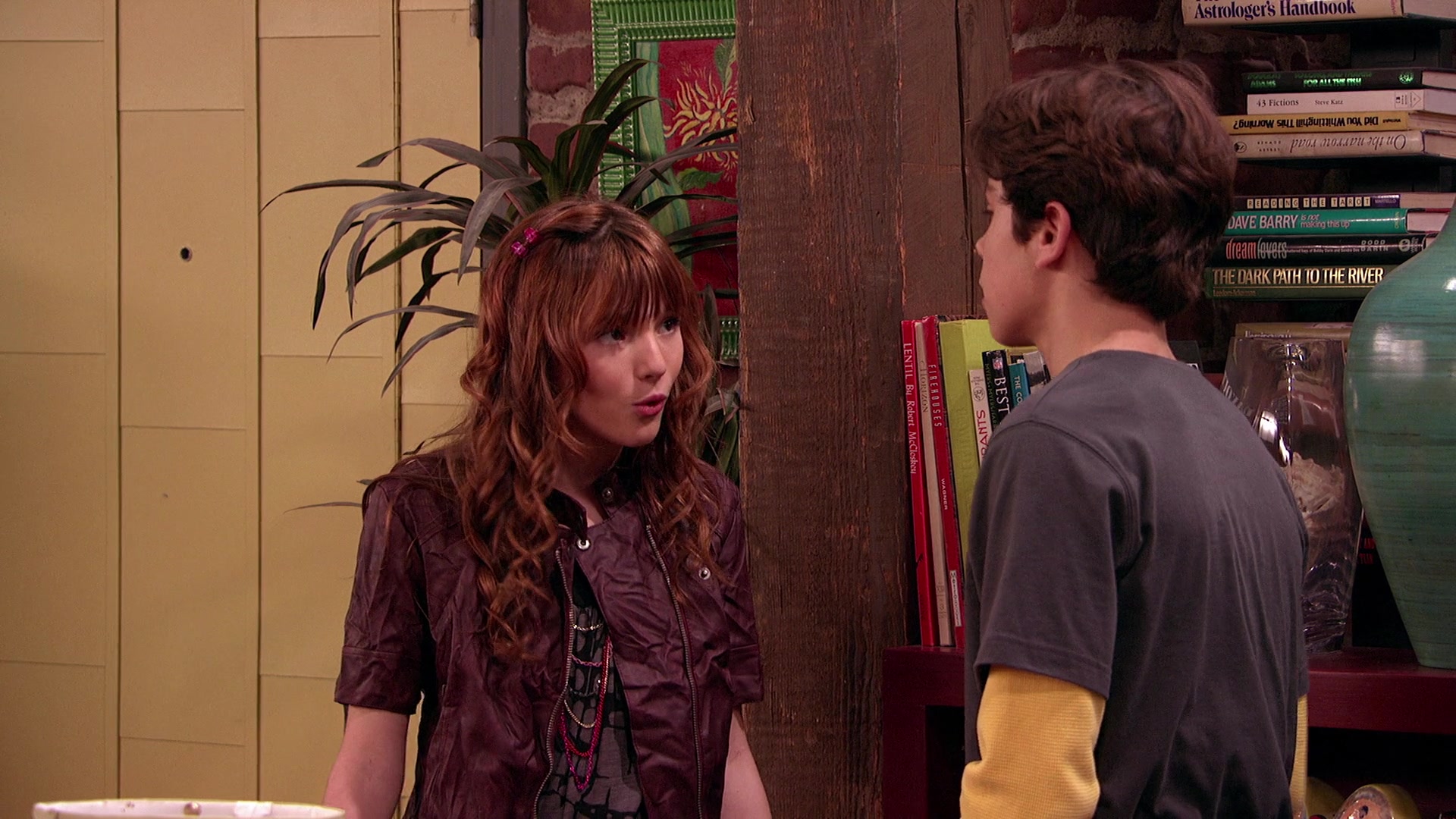 Wizards_of_Waverly_Place_S03E20_Maxs_Secret_Girlfriend_1080p_BTD_002394.jpg Wizards_of_Waverly_Place_S03E20_Maxs_Secret_Girlfriend_1080p_BTD_002394.jpg