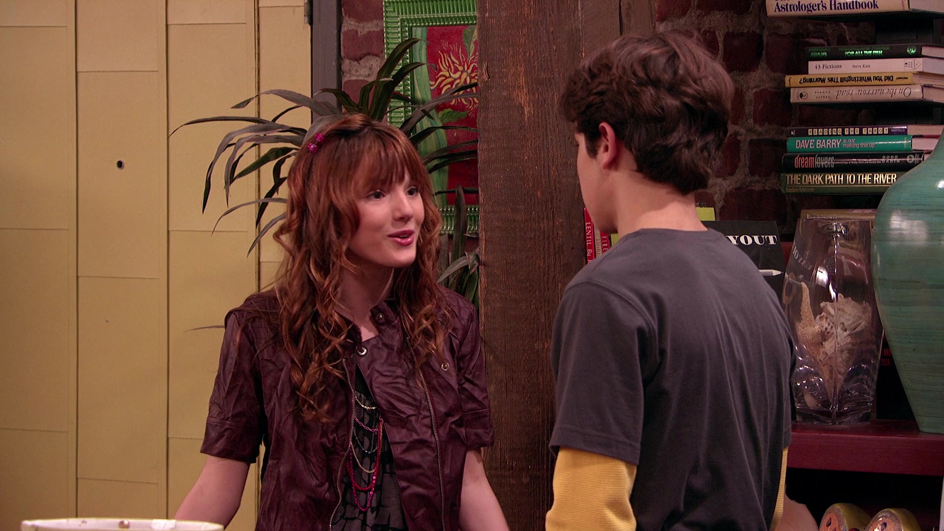Wizards_of_Waverly_Place_S03E20_Maxs_Secret_Girlfriend_1080p_BTD_002402.jpg Wizards_of_Waverly_Place_S03E20_Maxs_Secret_Girlfriend_1080p_BTD_002402.jpg