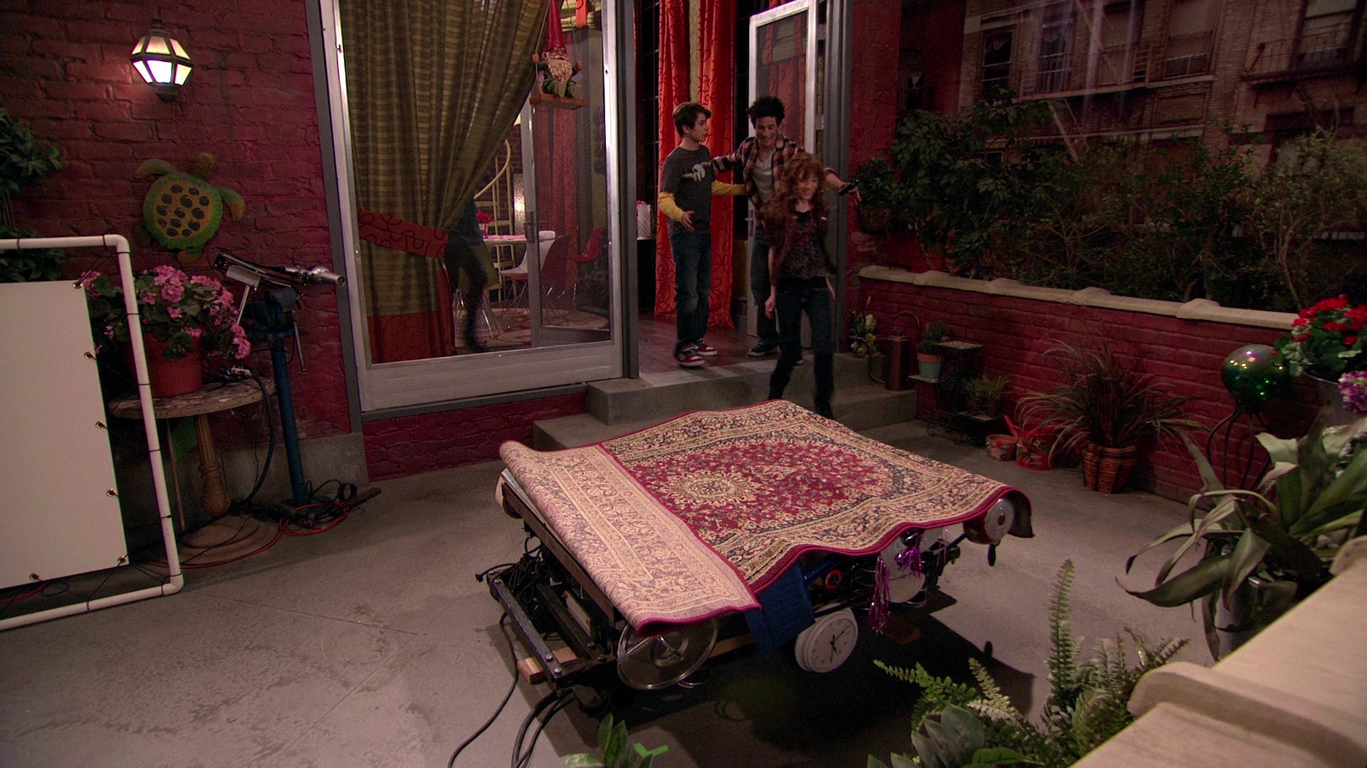 Wizards_of_Waverly_Place_S03E20_Maxs_Secret_Girlfriend_1080p_BTD_002443.jpg Wizards_of_Waverly_Place_S03E20_Maxs_Secret_Girlfriend_1080p_BTD_002443.jpg