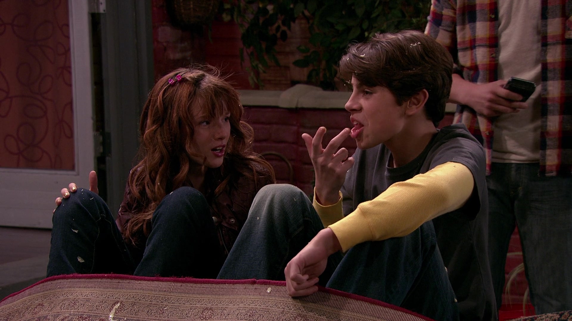 Wizards_of_Waverly_Place_S03E20_Maxs_Secret_Girlfriend_1080p_BTD_002723.jpg