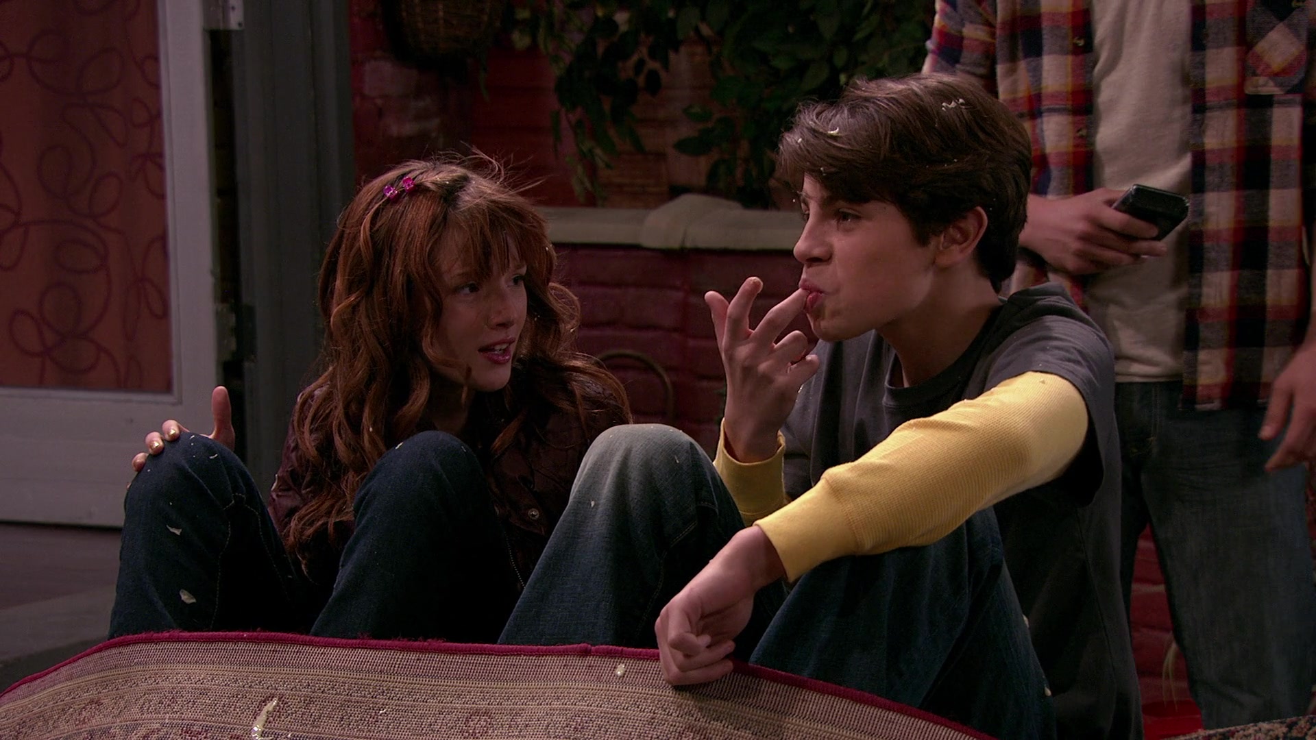 Wizards_of_Waverly_Place_S03E20_Maxs_Secret_Girlfriend_1080p_BTD_002724.jpg