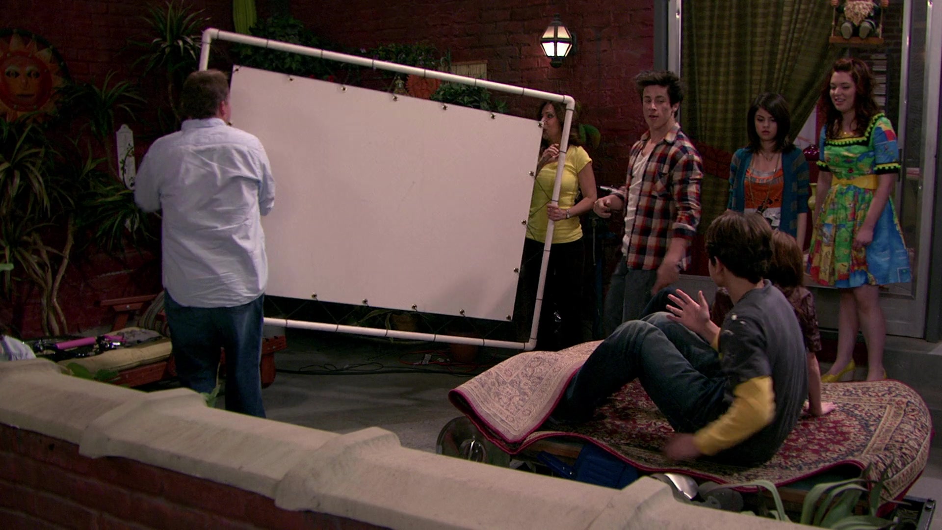 Wizards_of_Waverly_Place_S03E20_Maxs_Secret_Girlfriend_1080p_BTD_002749.jpg Wizards_of_Waverly_Place_S03E20_Maxs_Secret_Girlfriend_1080p_BTD_002749.jpg