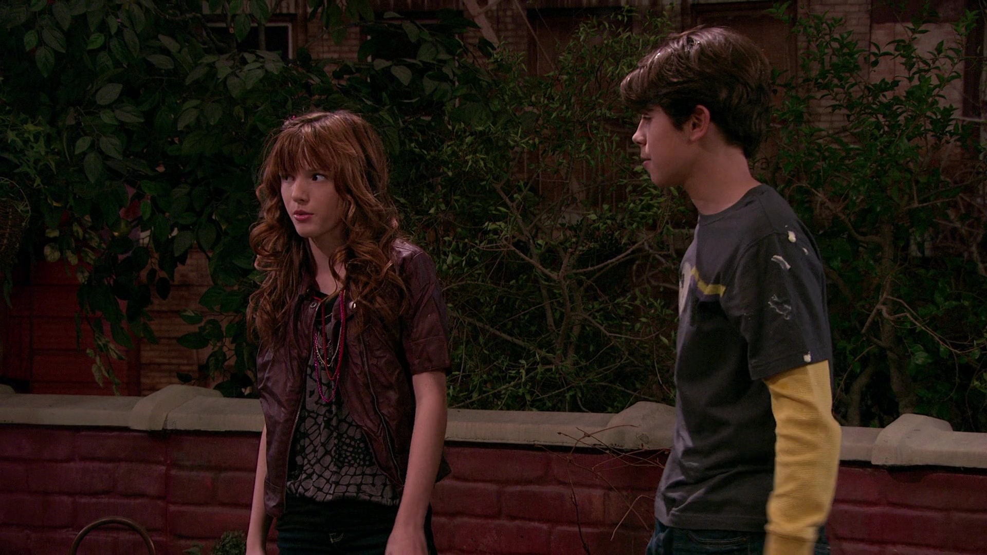 Wizards_of_Waverly_Place_S03E20_Maxs_Secret_Girlfriend_1080p_BTD_002759.jpg Wizards_of_Waverly_Place_S03E20_Maxs_Secret_Girlfriend_1080p_BTD_002759.jpg