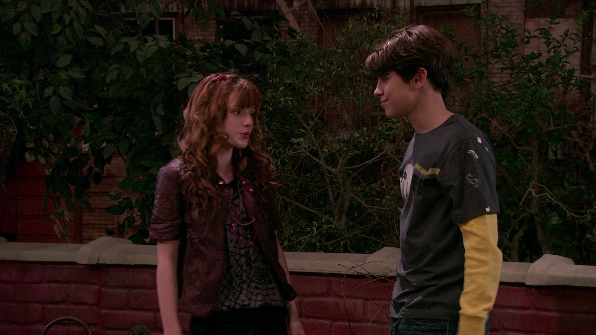 Wizards_of_Waverly_Place_S03E20_Maxs_Secret_Girlfriend_1080p_BTD_002762.jpg Wizards_of_Waverly_Place_S03E20_Maxs_Secret_Girlfriend_1080p_BTD_002762.jpg