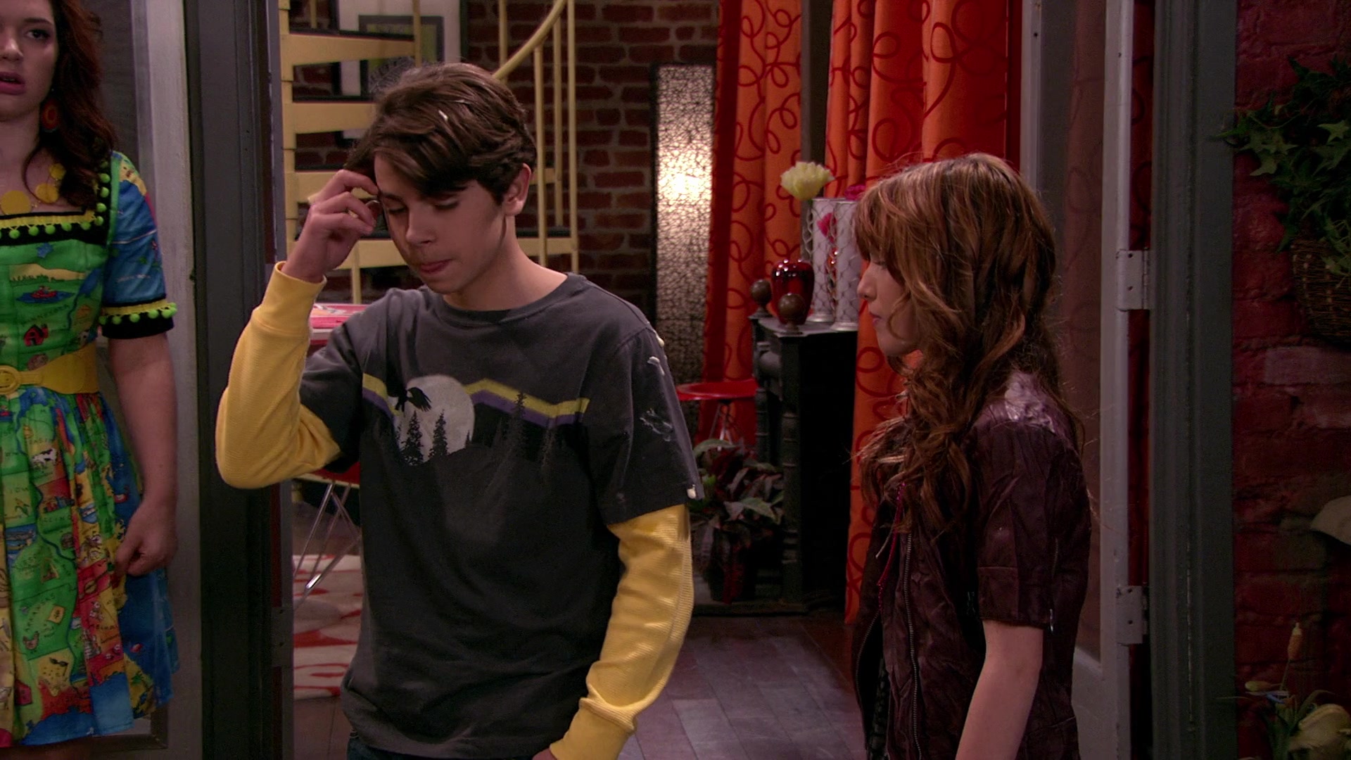 Wizards_of_Waverly_Place_S03E20_Maxs_Secret_Girlfriend_1080p_BTD_002844.jpg