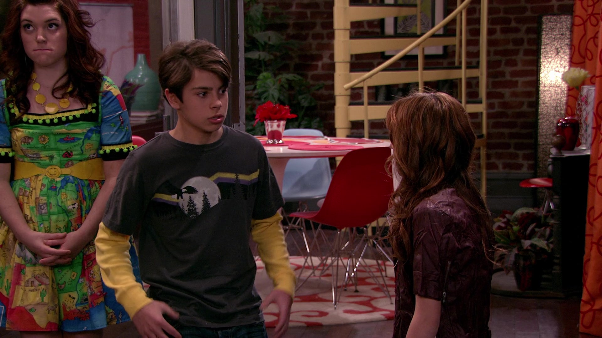 Wizards_of_Waverly_Place_S03E20_Maxs_Secret_Girlfriend_1080p_BTD_002893.jpg