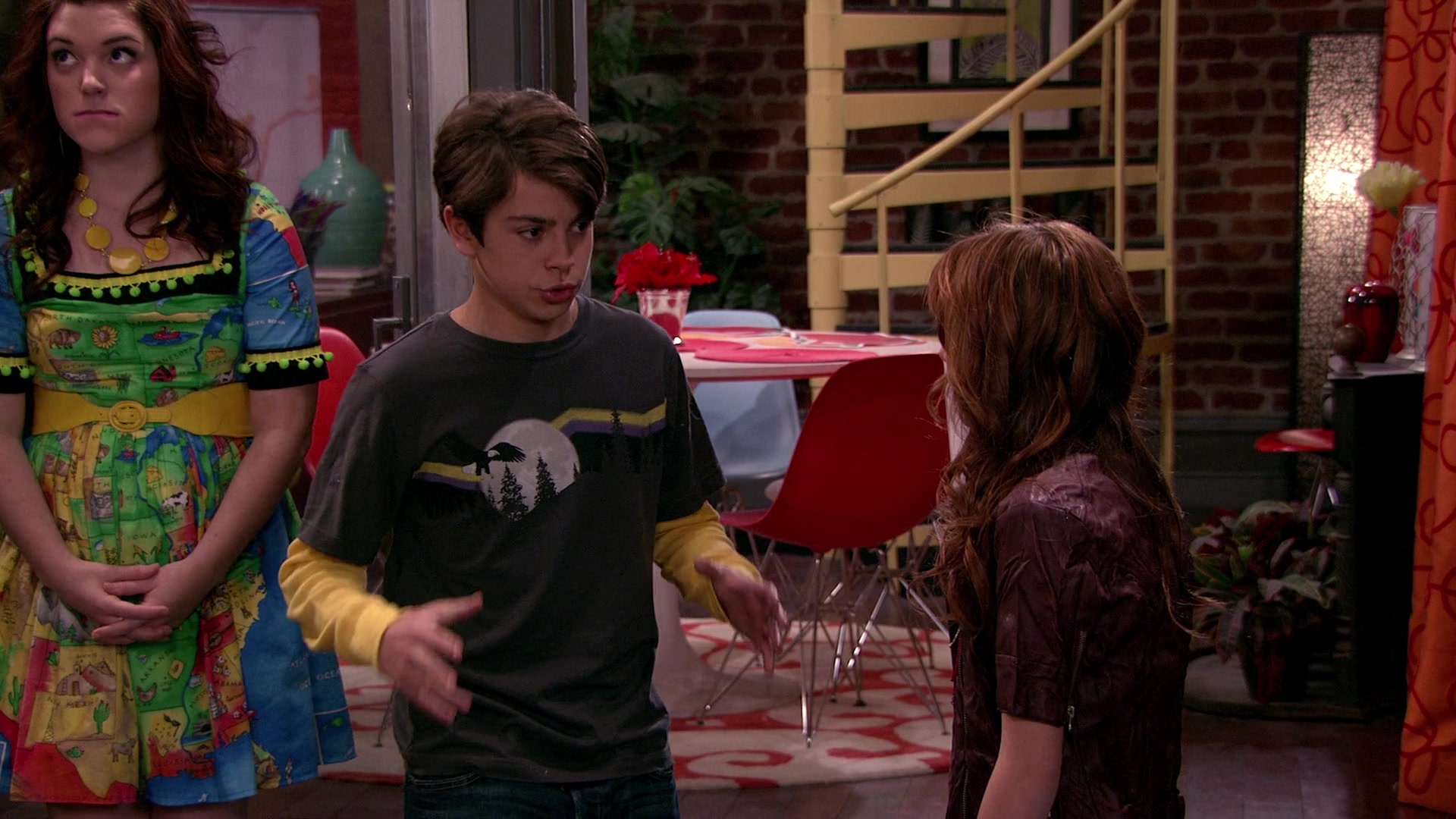 Wizards_of_Waverly_Place_S03E20_Maxs_Secret_Girlfriend_1080p_BTD_002894.jpg