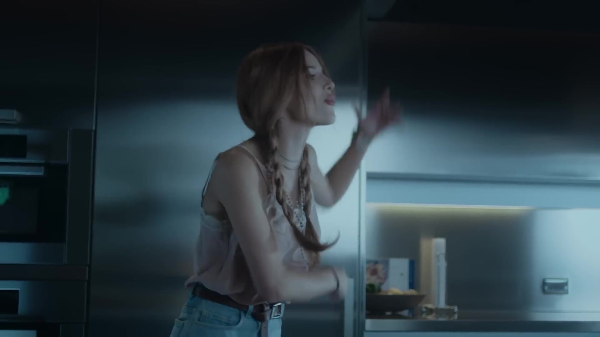 bellathorne_liampaynebedroomfloor_mv_000086.jpg bellathorne_liampaynebedroomfloor_mv_000086.jpg