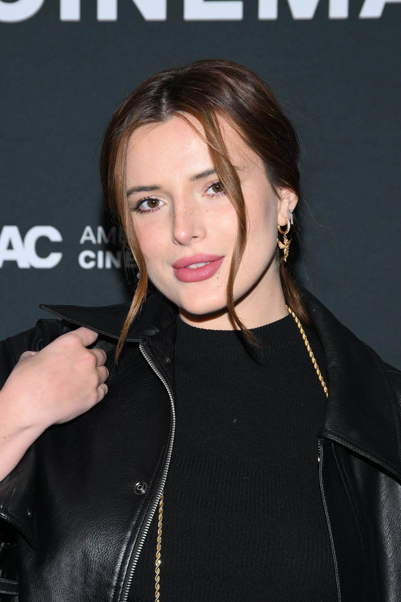 bellathornedaily_28529~11.jpg