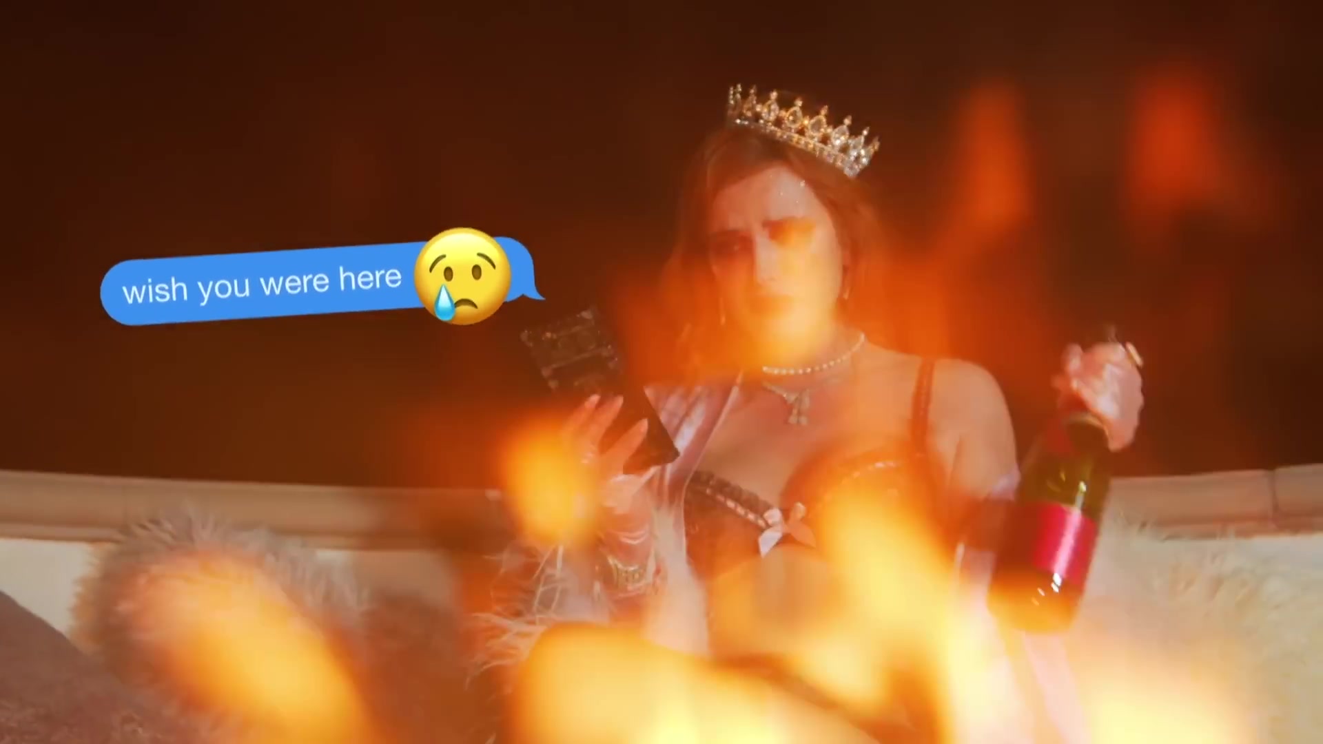 bellathornedaily_Lonely_mv_000129.jpg