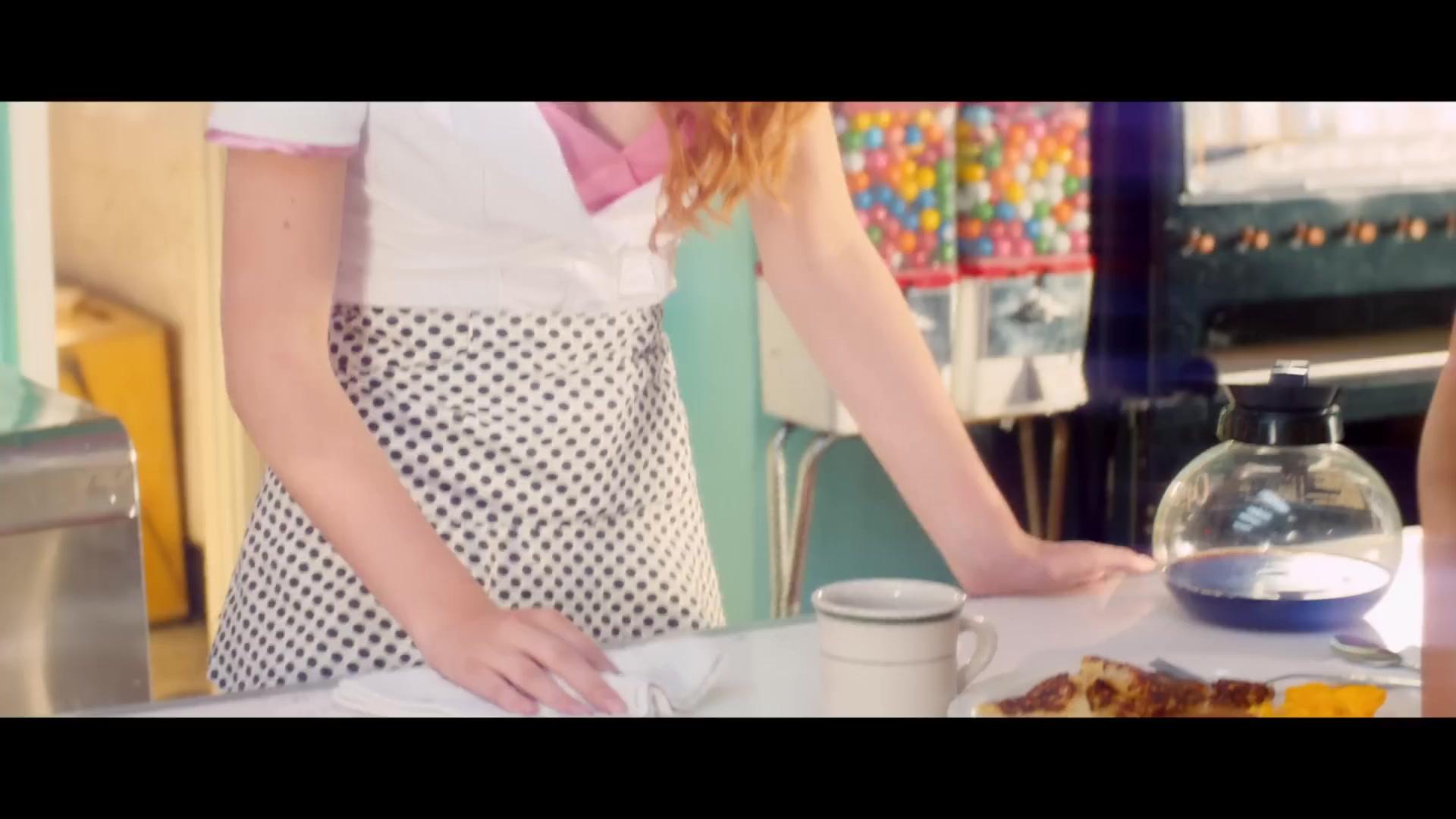 bellathornedaily_callitwhatever_screencaps_000001.jpg